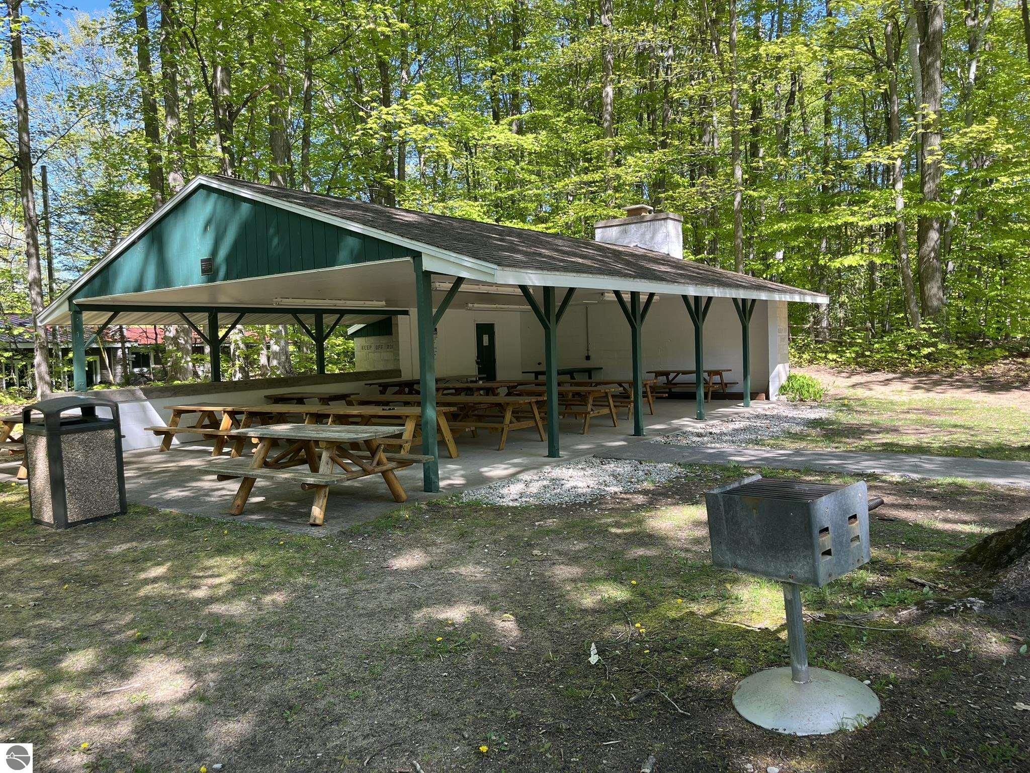 7804 North Shore Court