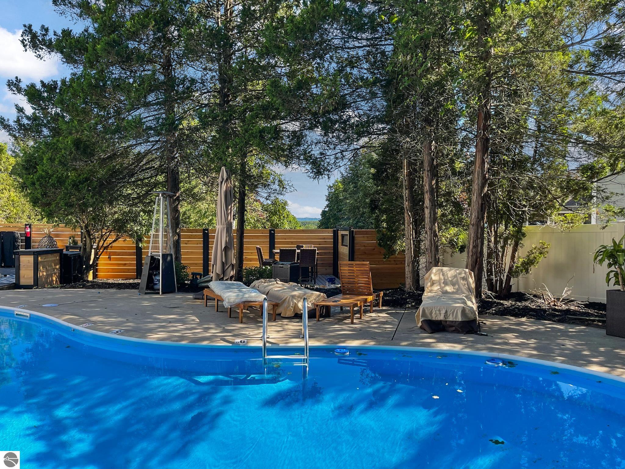 735 Quail Ridge Drive
