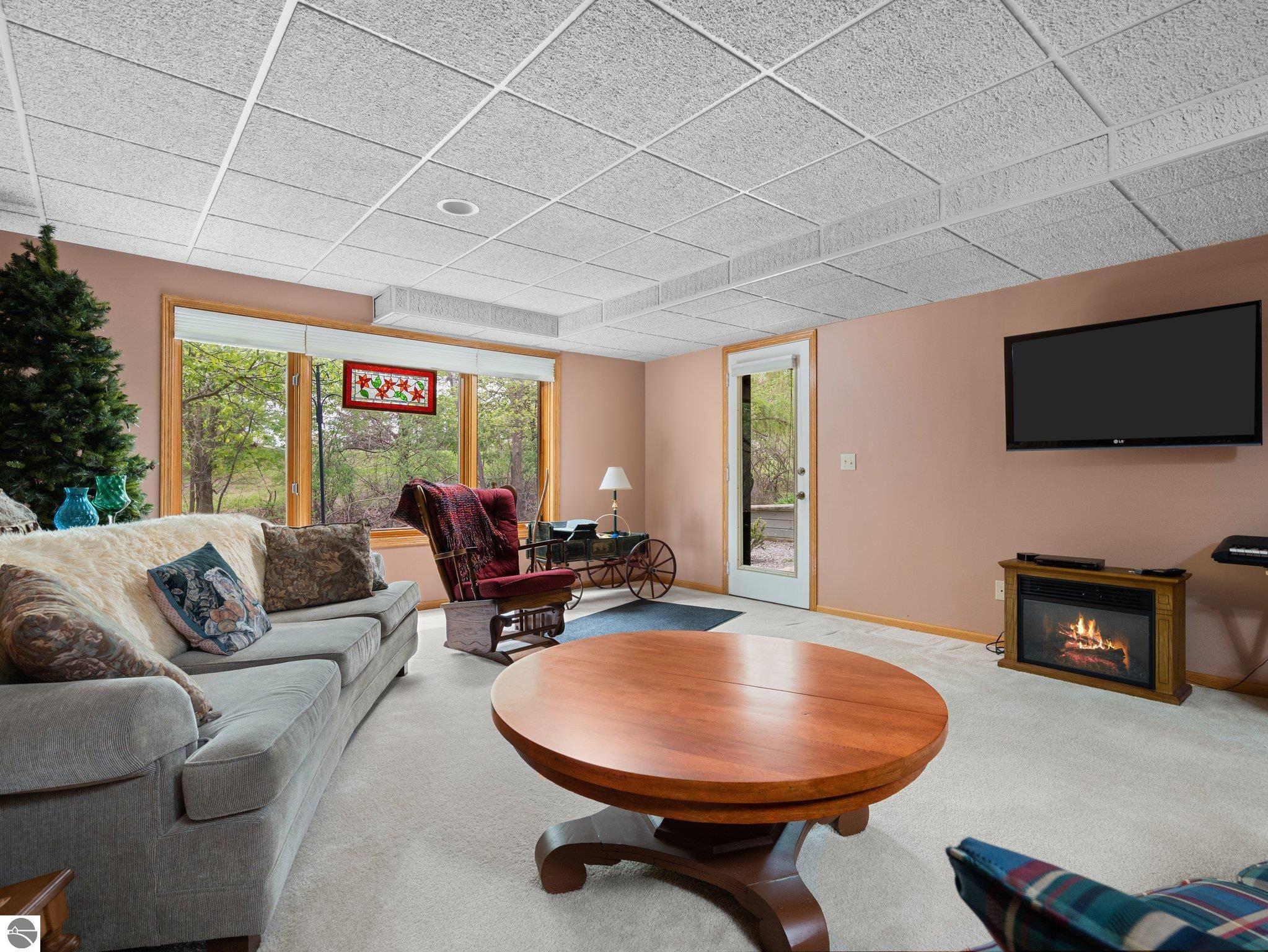 3715 Eastview Drive