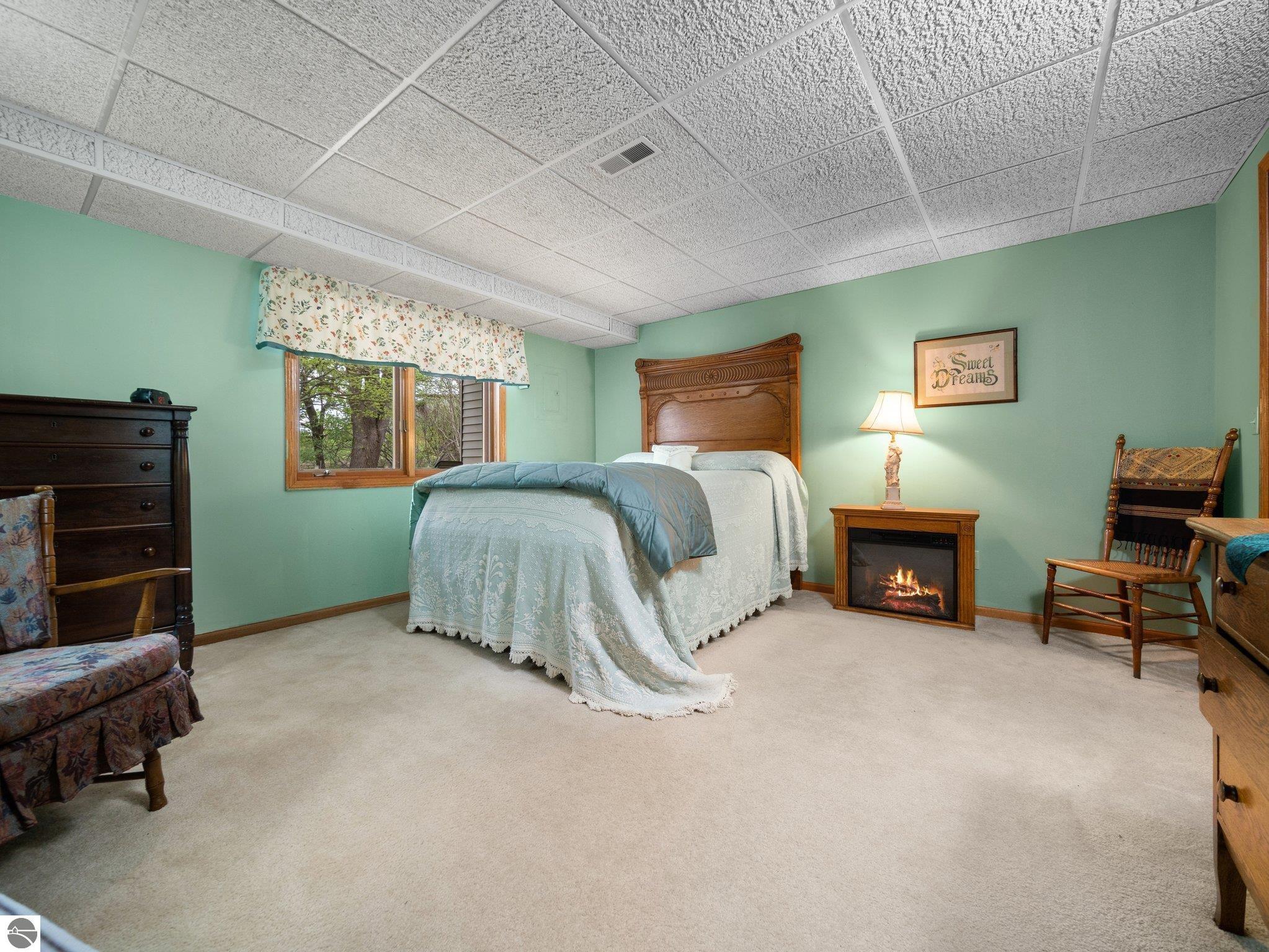 3715 Eastview Drive