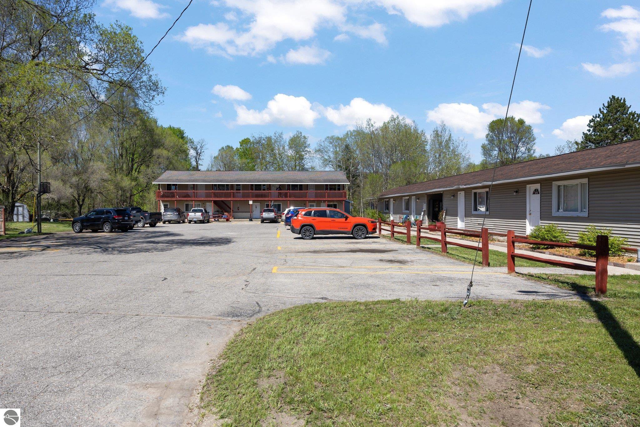 8528 Valley Road, Nw