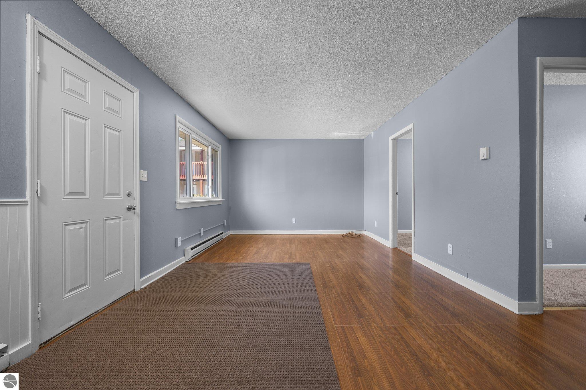 8528 Valley Road, Nw