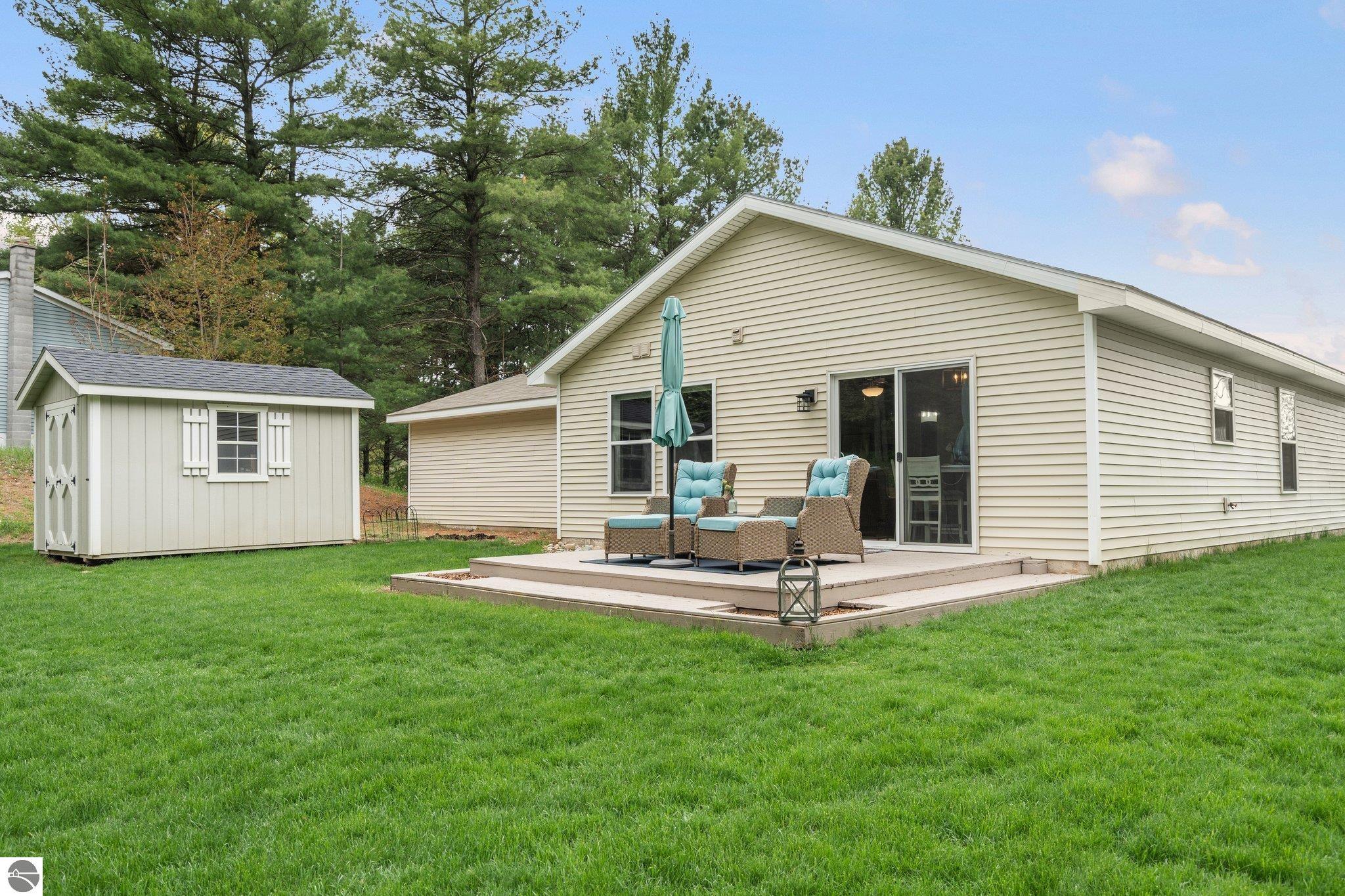 2532 N West Silver Lake Road