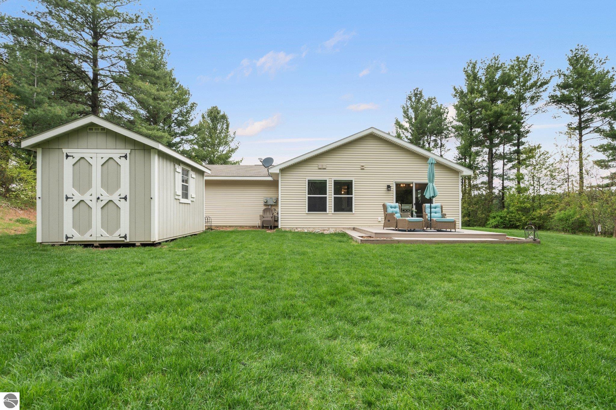 2532 N West Silver Lake Road