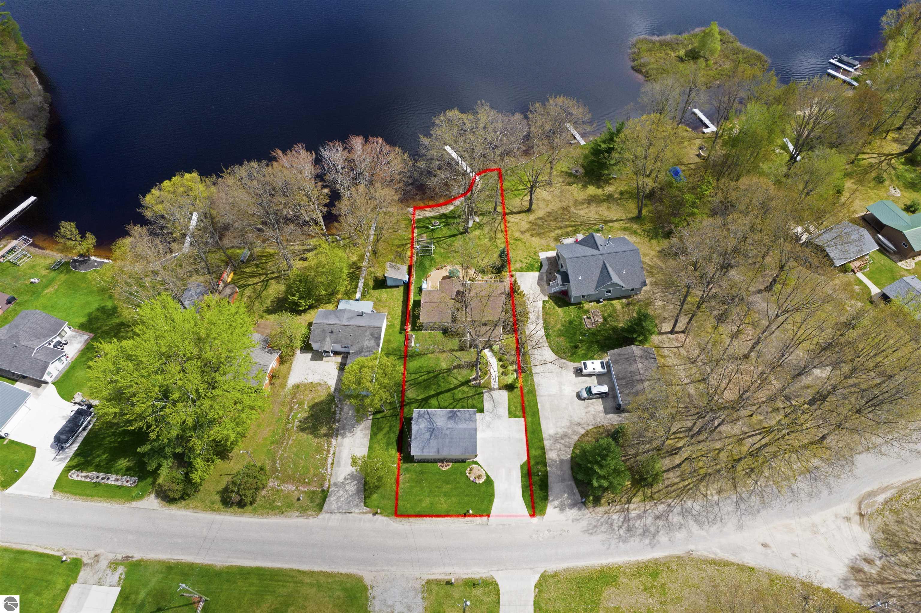 4544 N Shore Drive