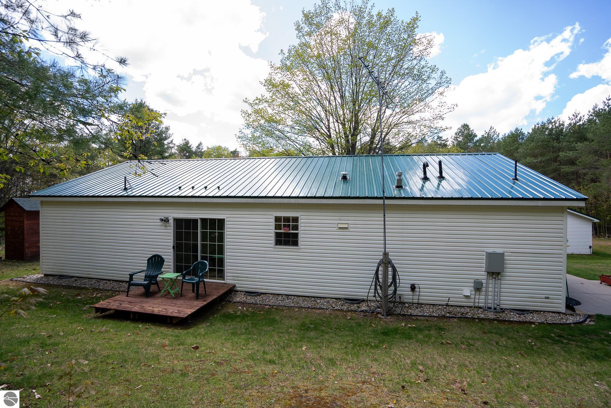 4157 N Sharon Road, SE