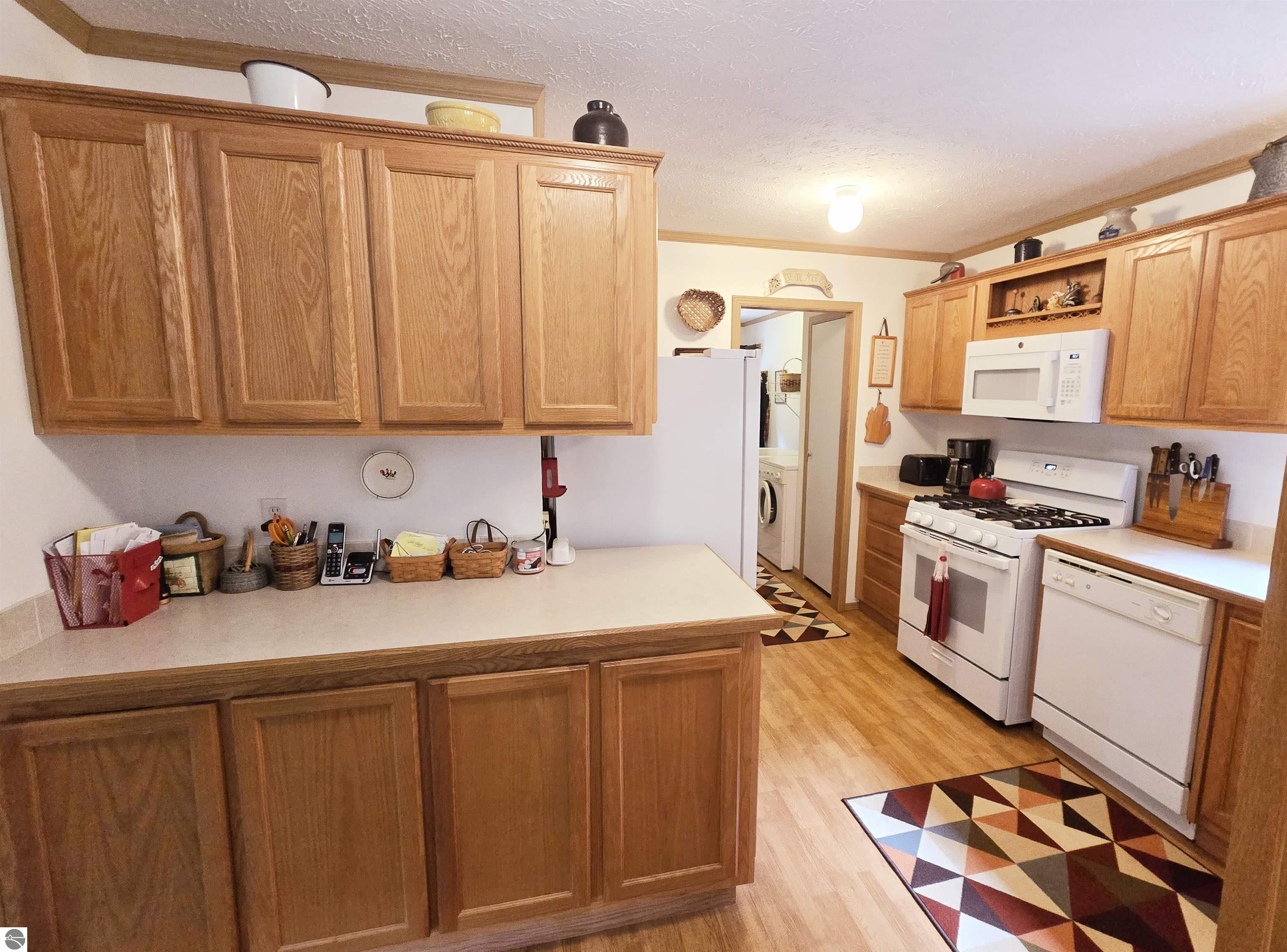 4157 N Sharon Road, SE