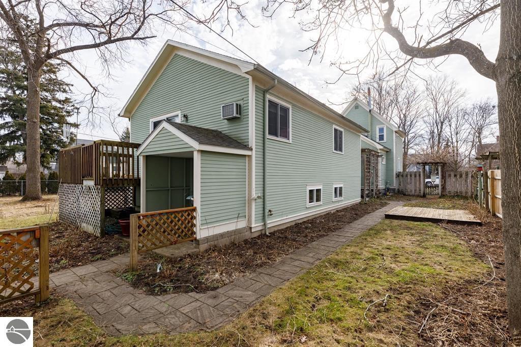 436 W Eleventh Street