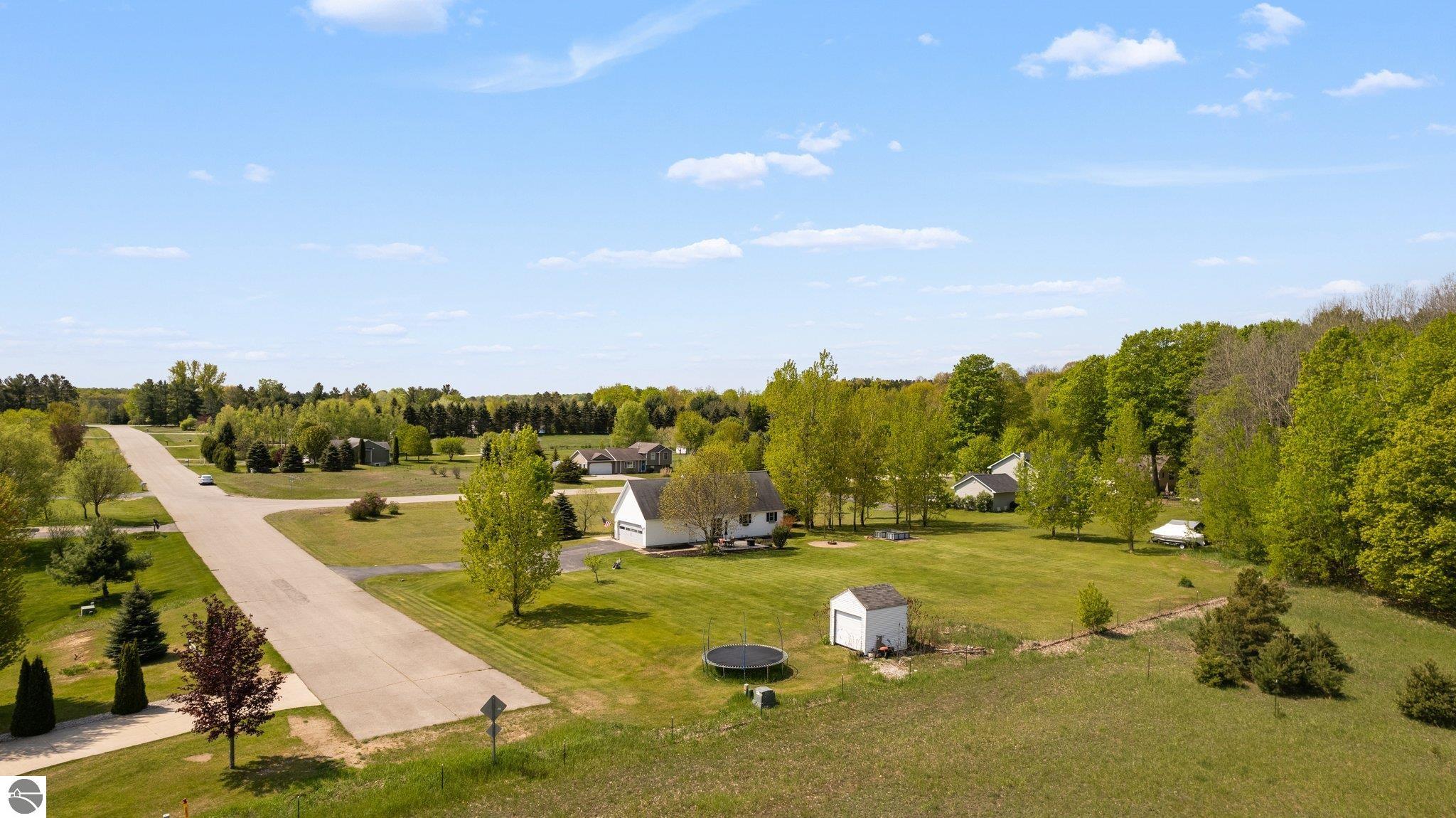 5225 Gauthier Lane