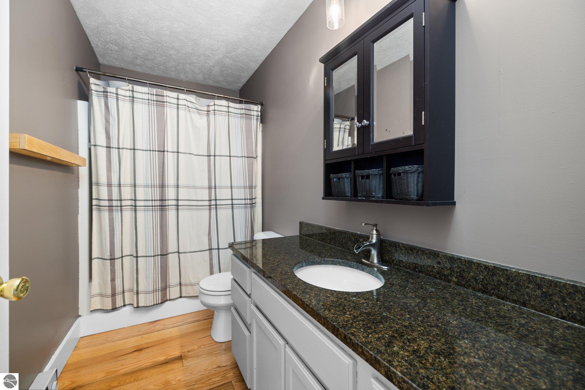 5225 Gauthier Lane