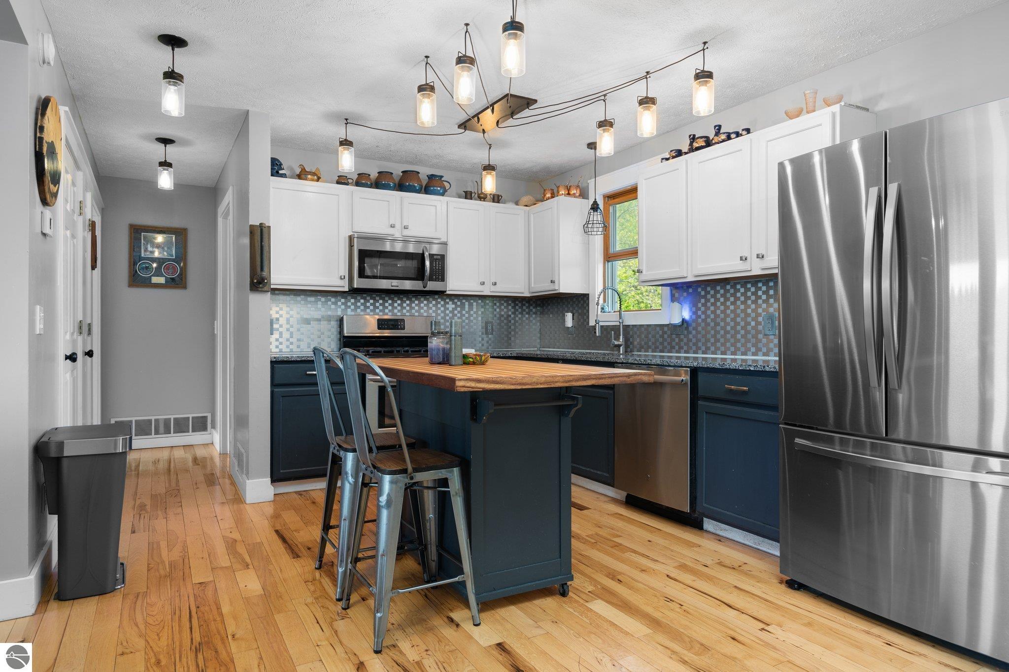 5225 Gauthier Lane