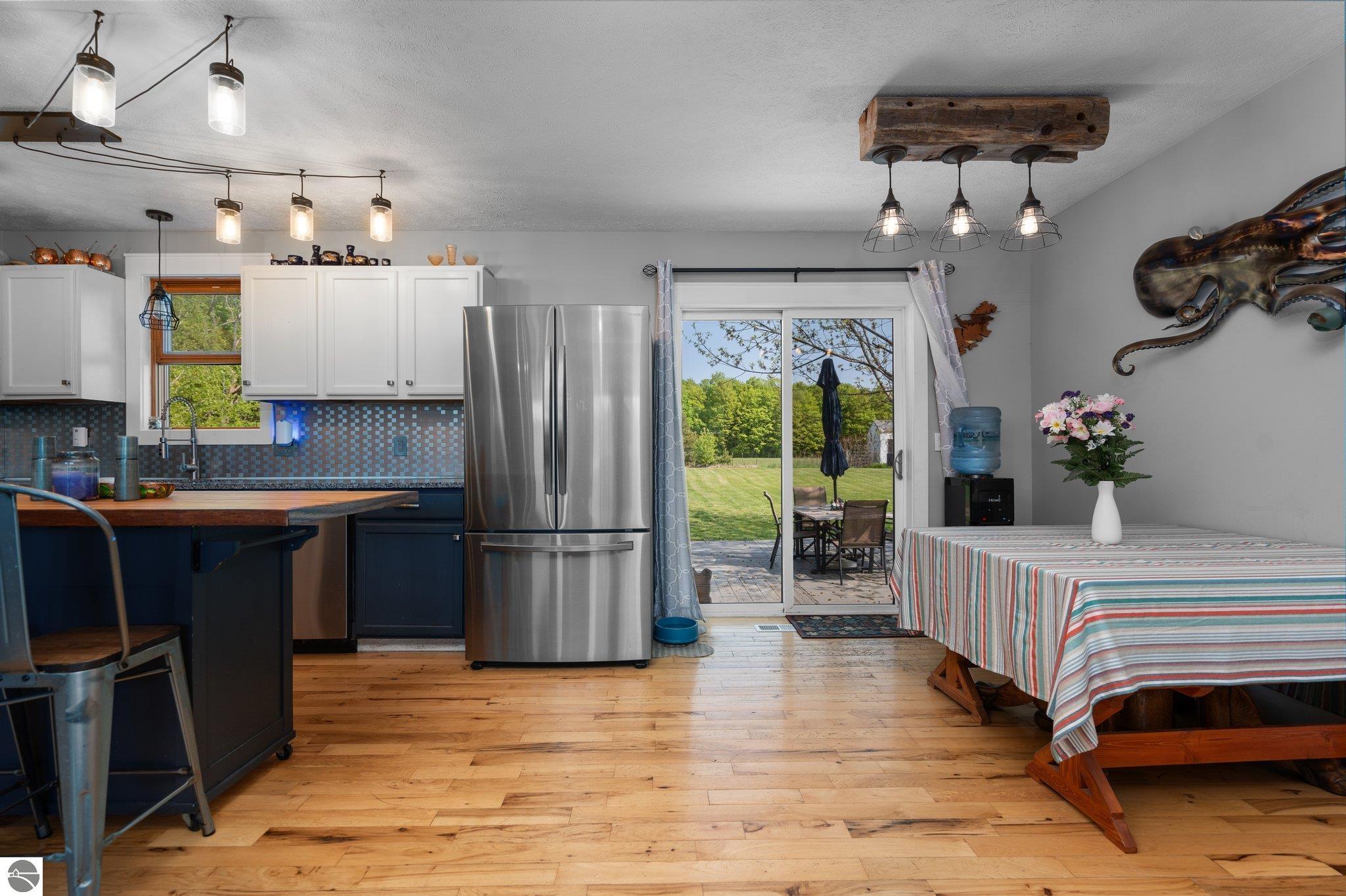 5225 Gauthier Lane