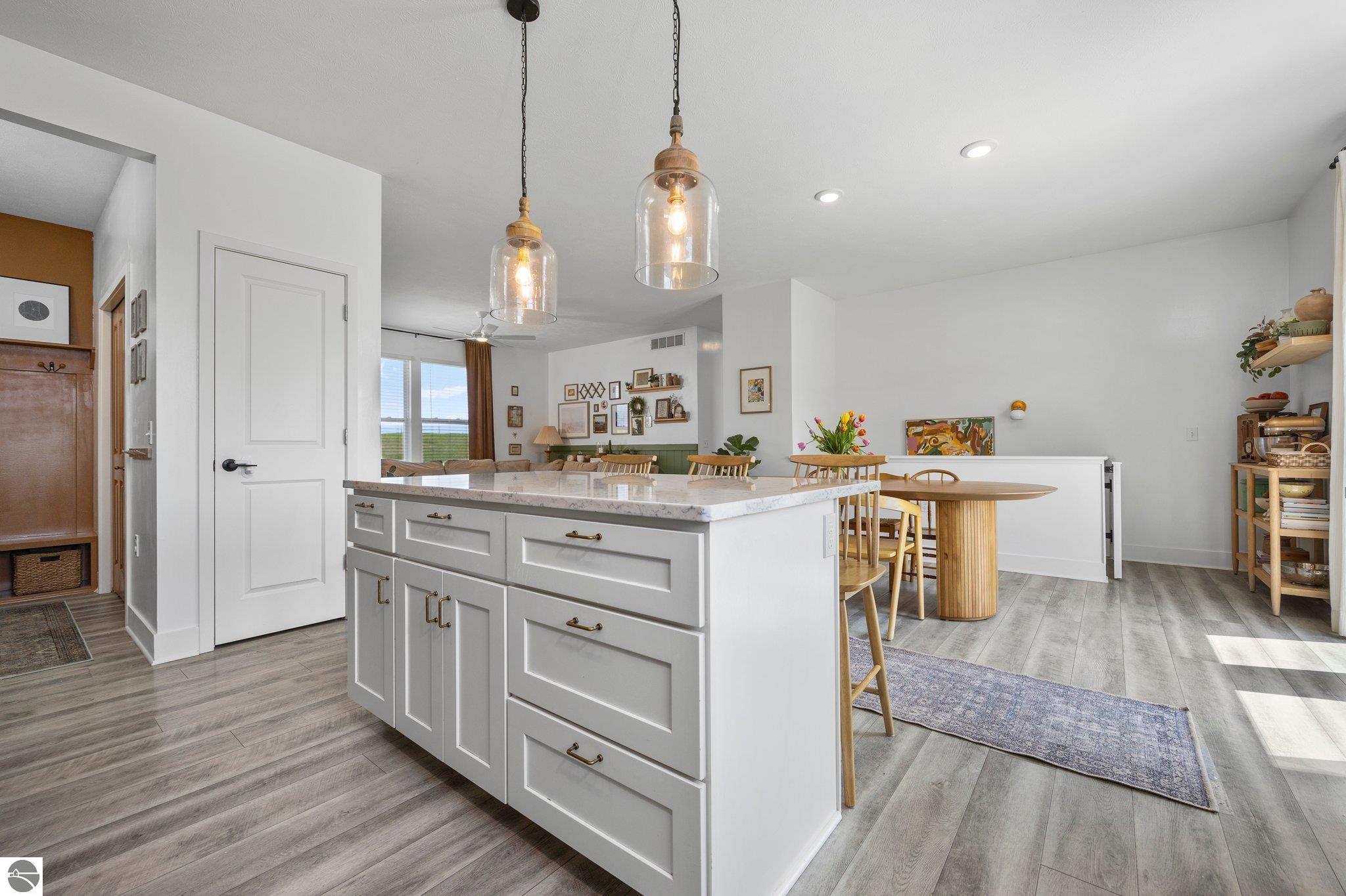 7547 E Meadows Drive