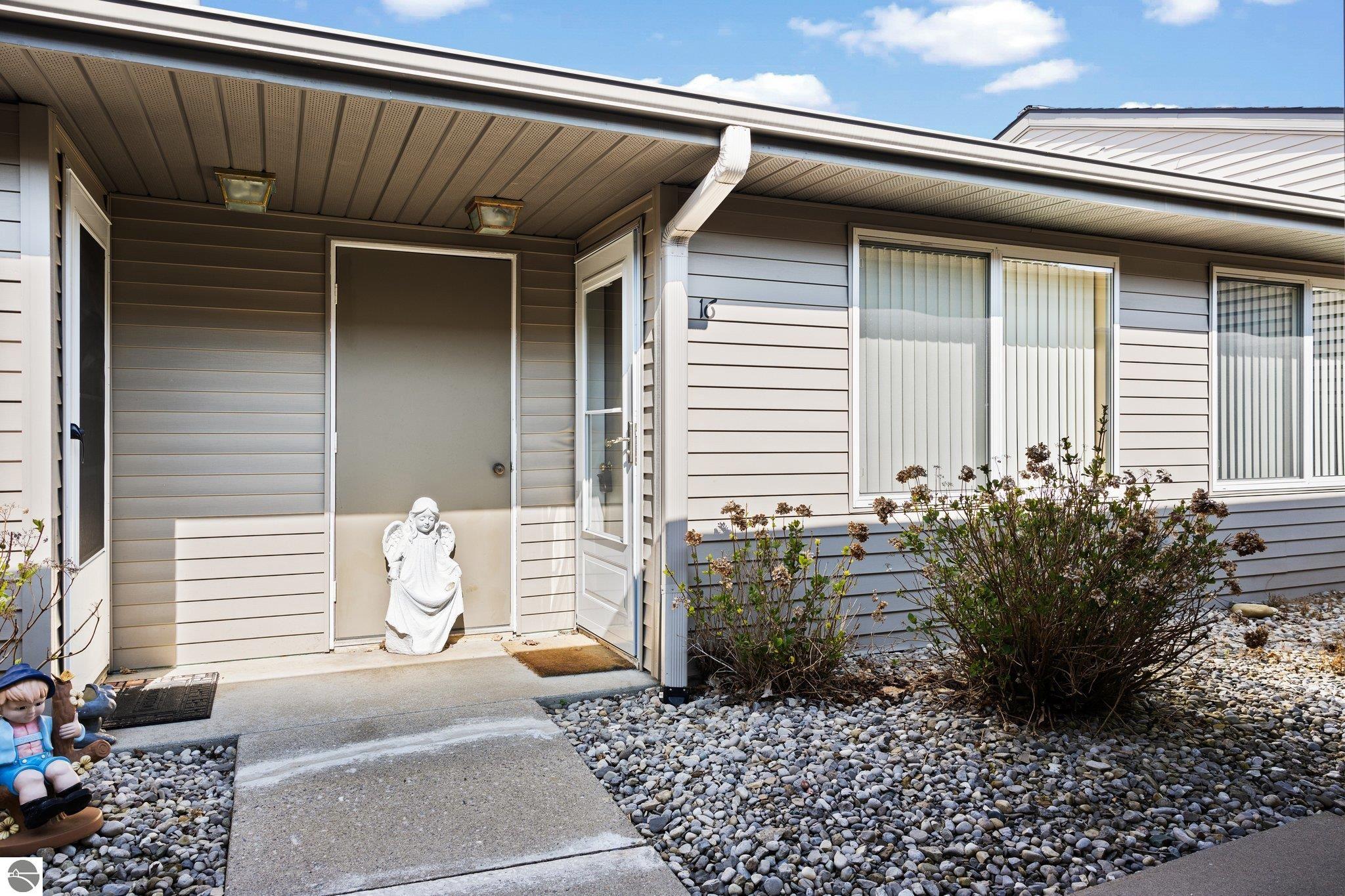 5327 Gray Road # 16