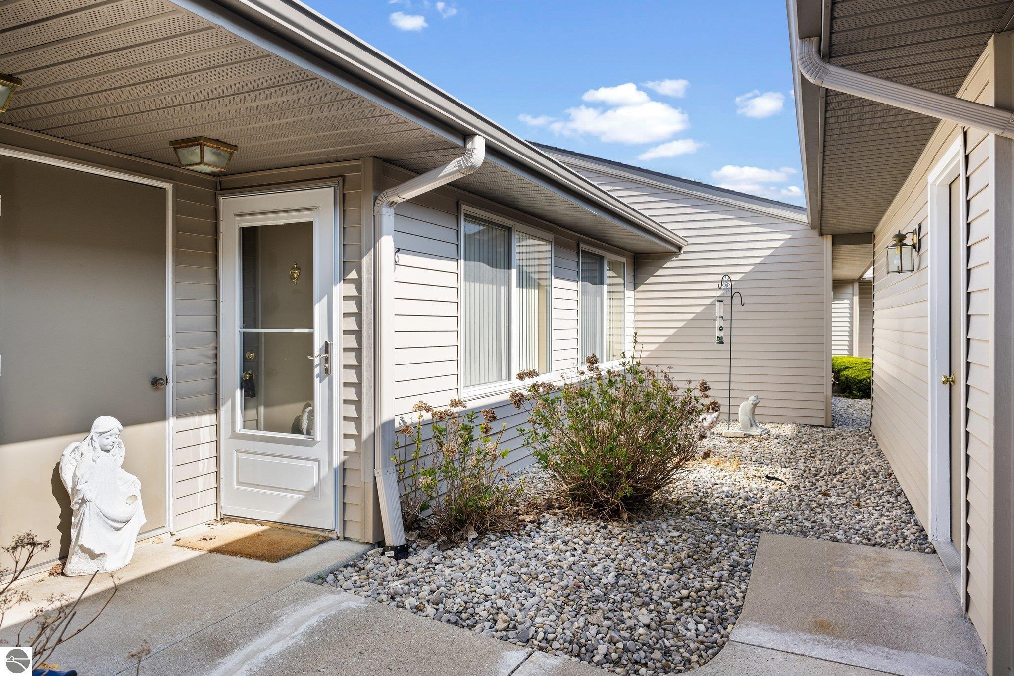 5327 Gray Road # 16