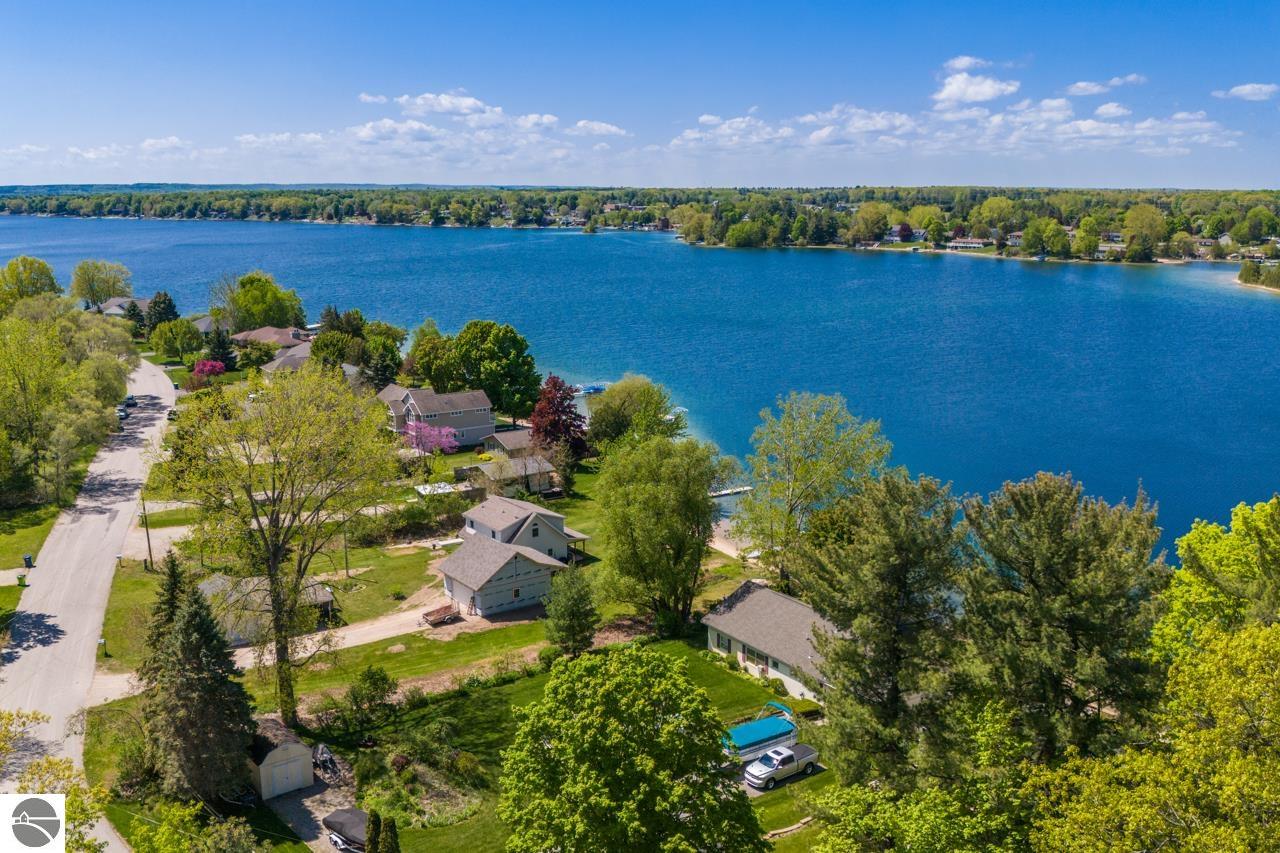 1408 Lake Drive