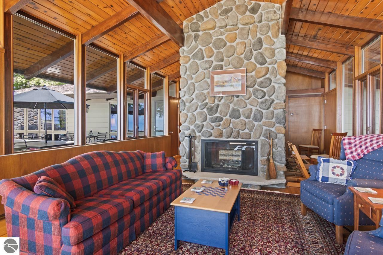 4857 Michigan Trail