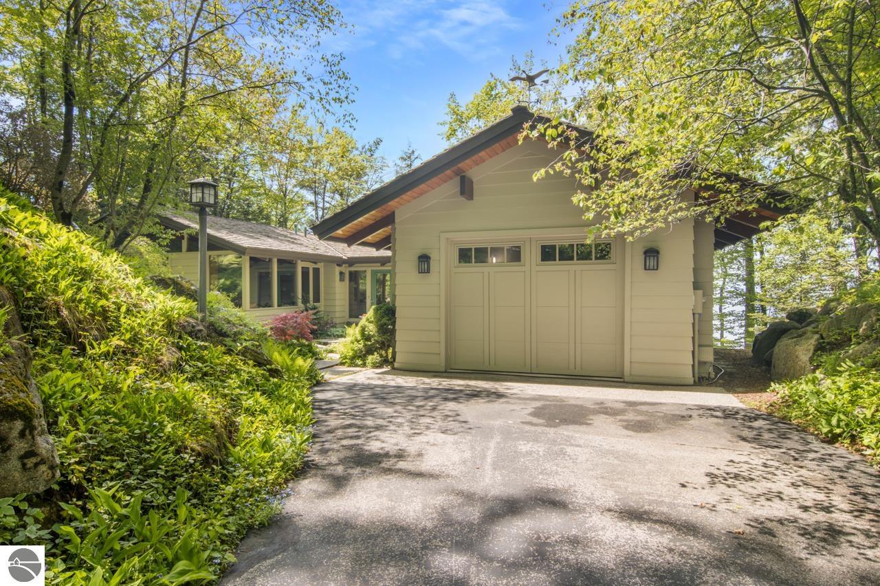 4857 Michigan Trail