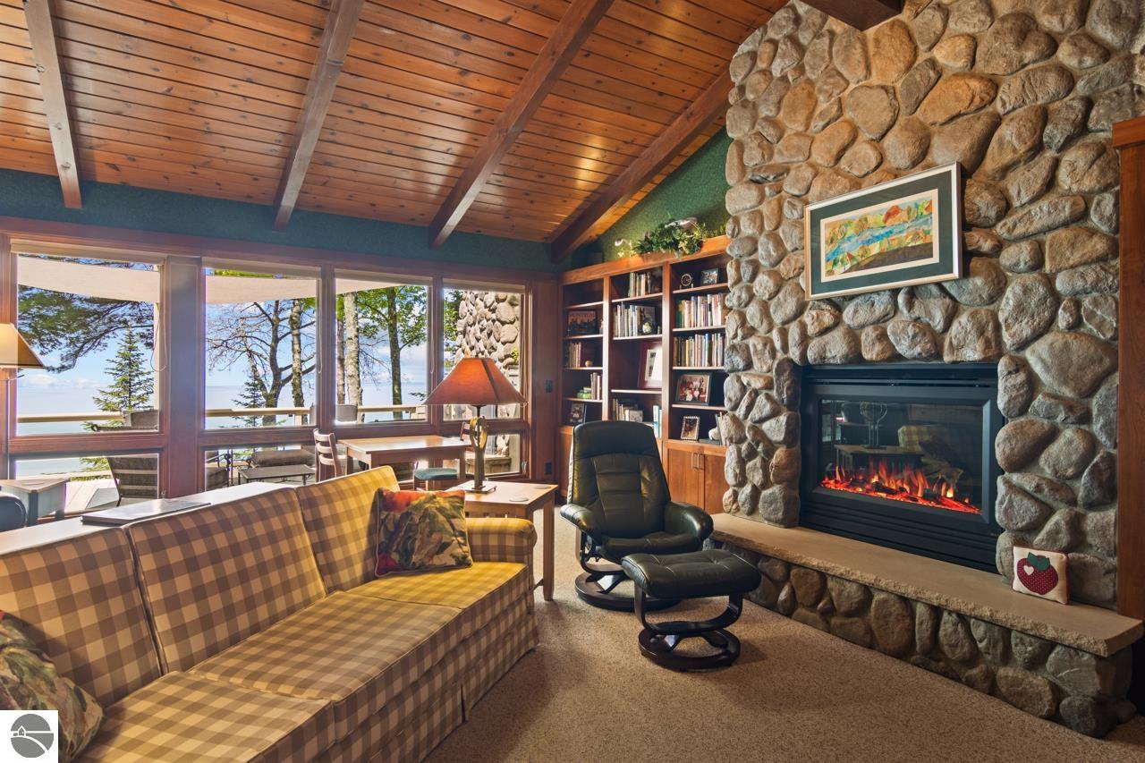 4857 Michigan Trail