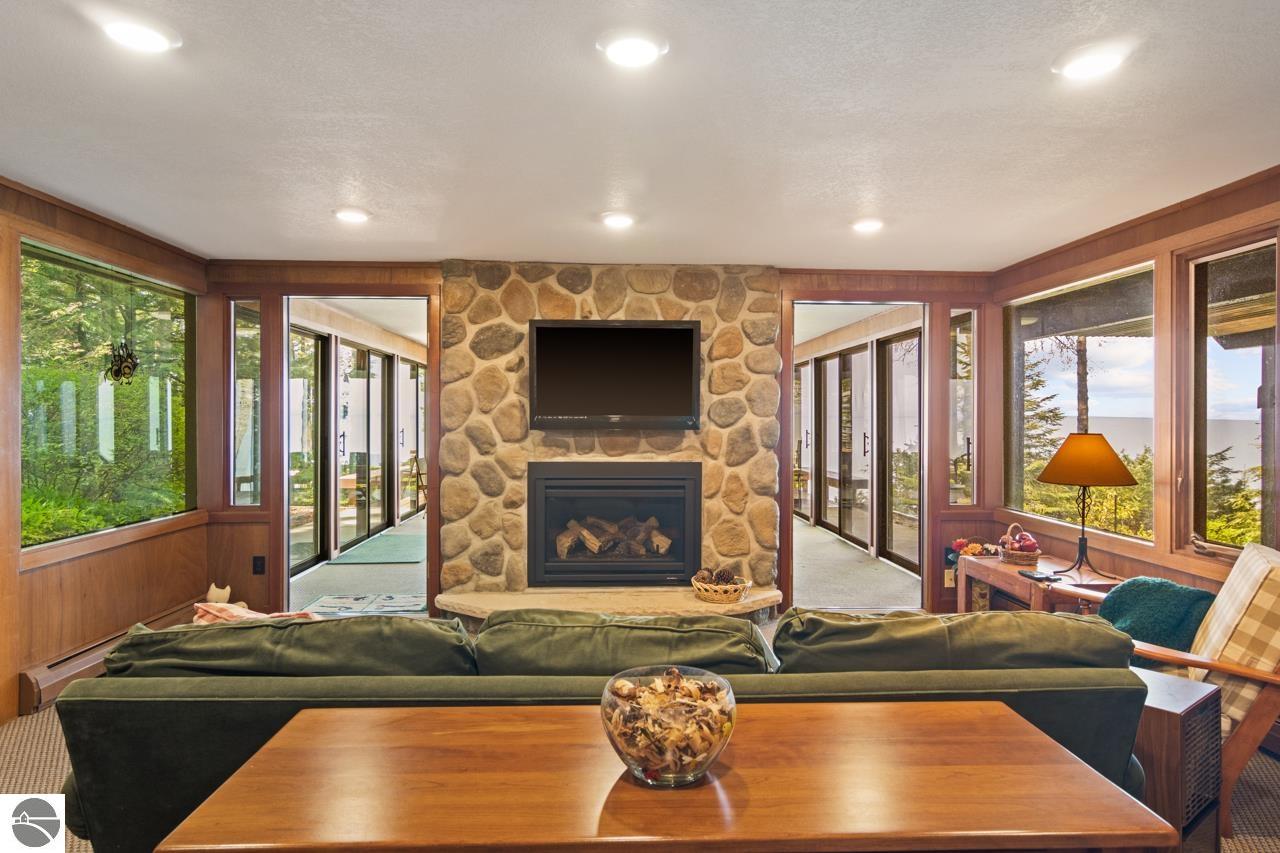 4857 Michigan Trail