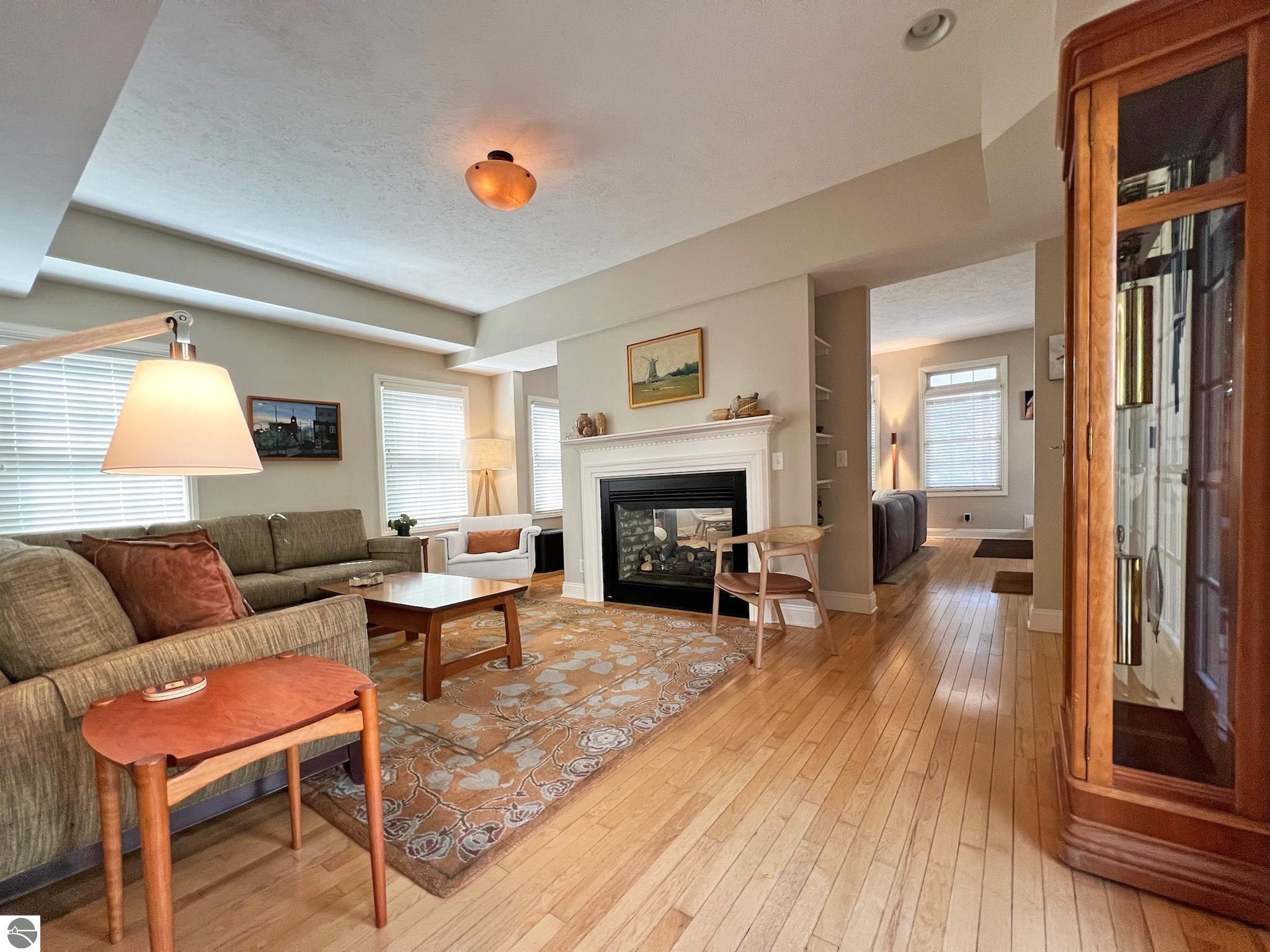 118 E Seventeenth Street