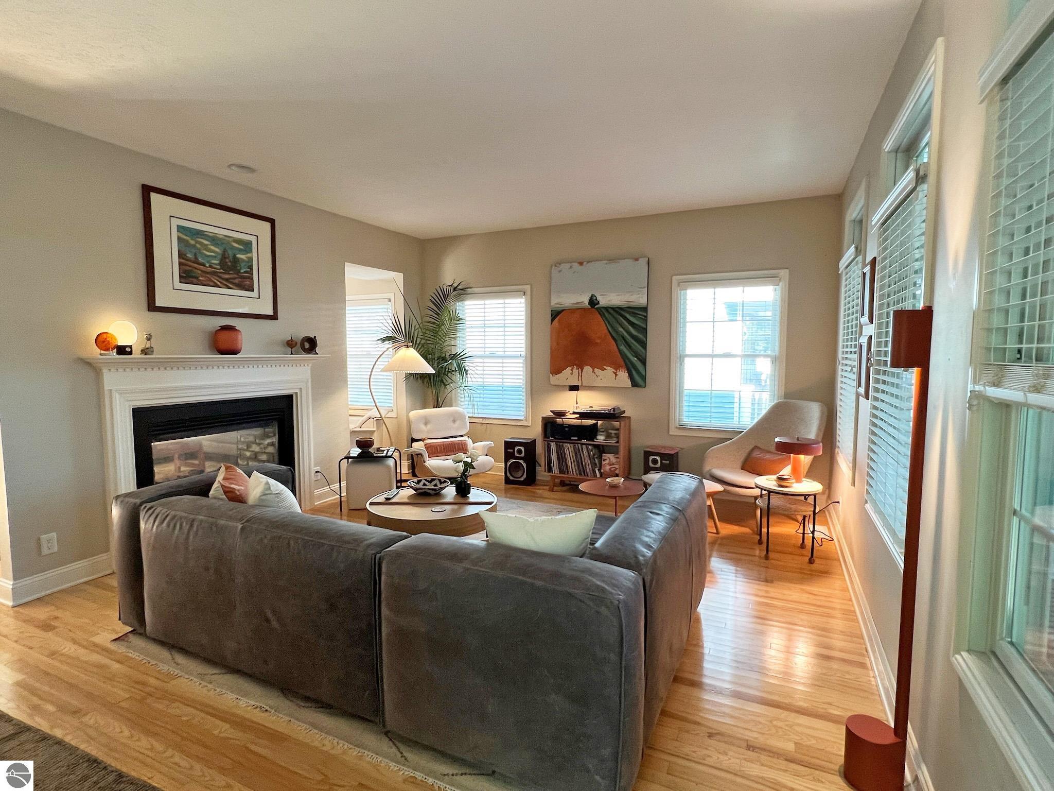 118 E Seventeenth Street