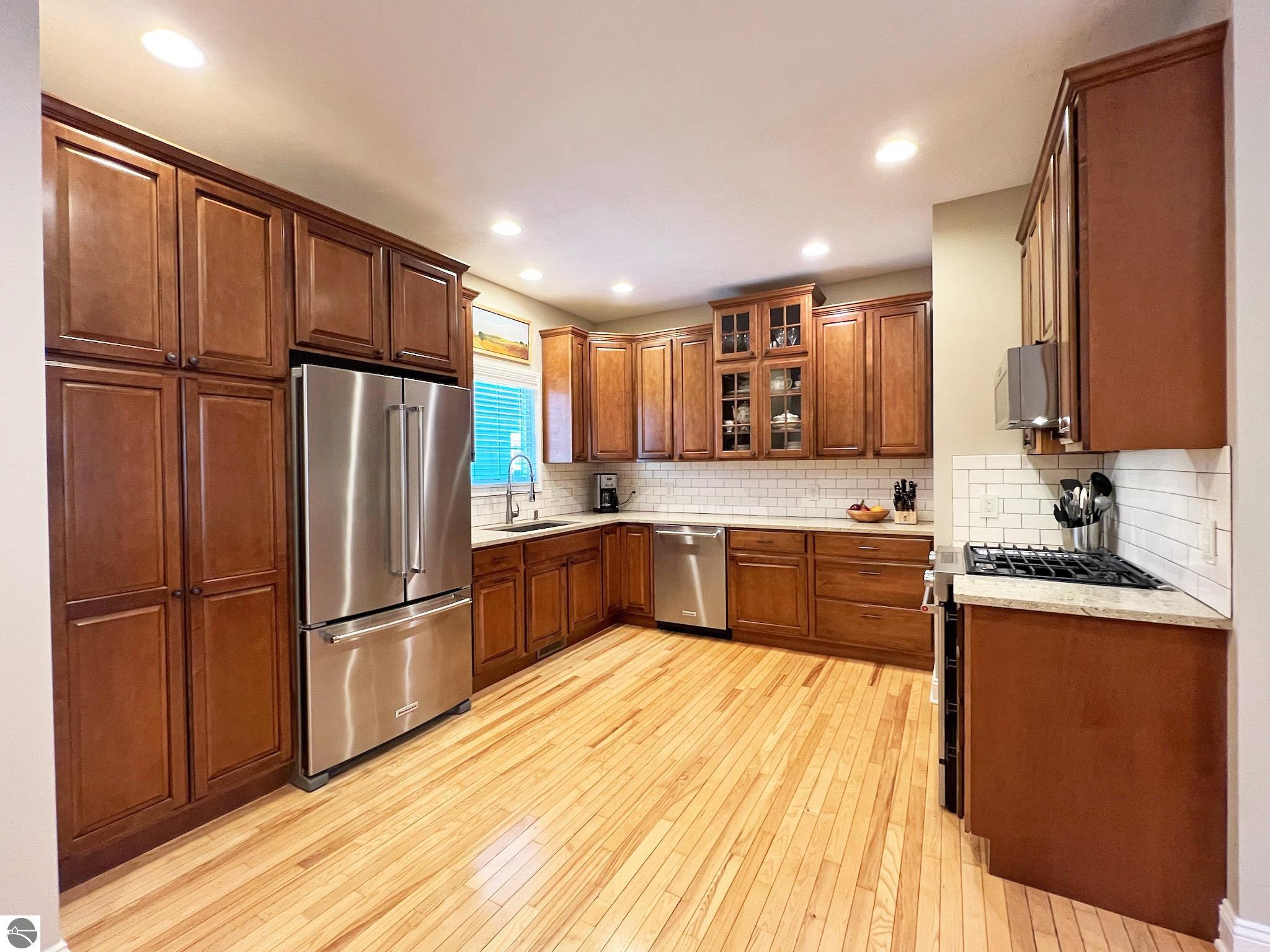 118 E Seventeenth Street