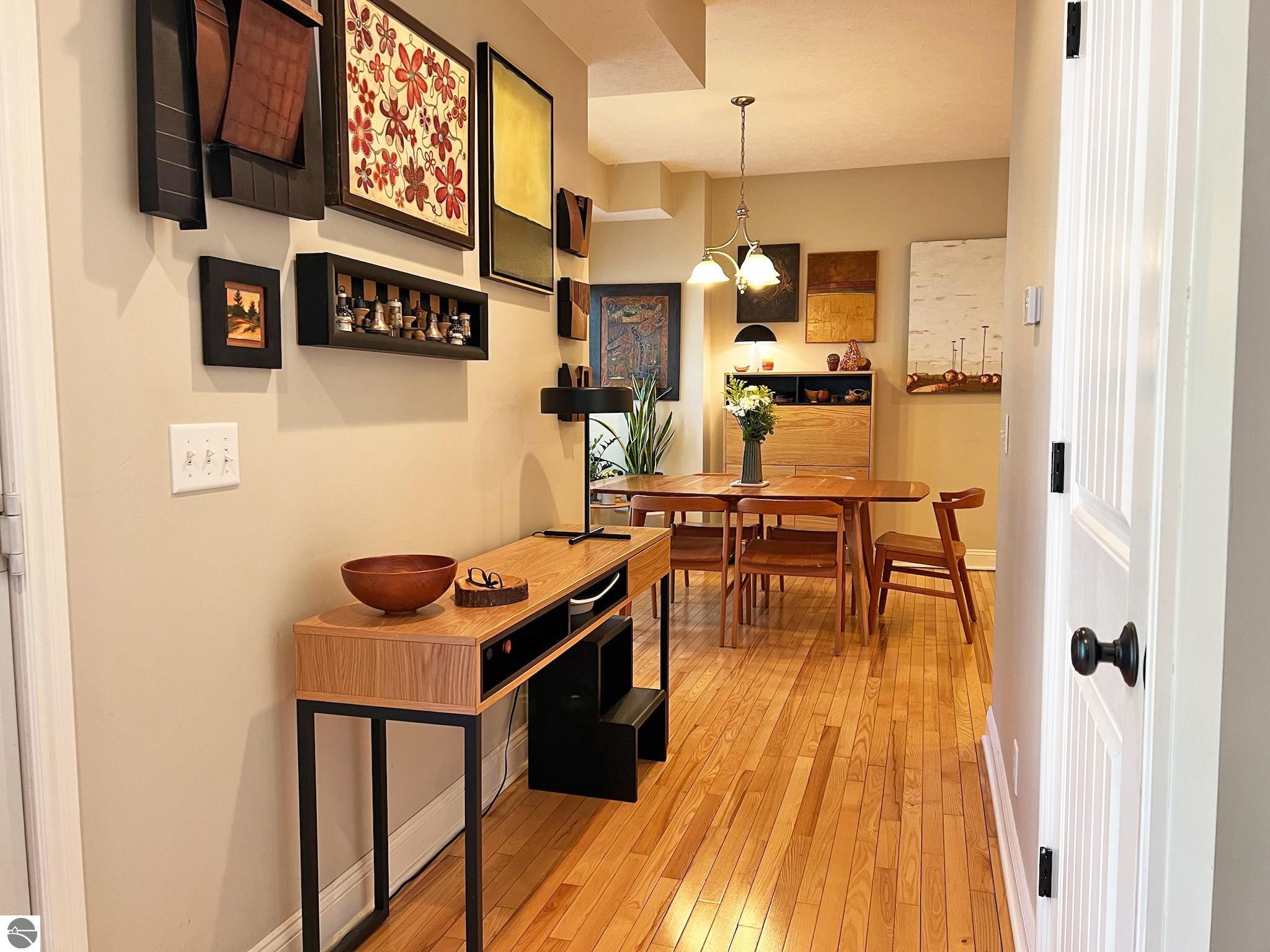 118 E Seventeenth Street