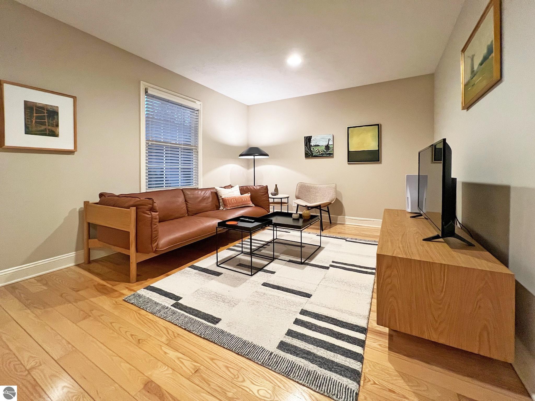 118 E Seventeenth Street