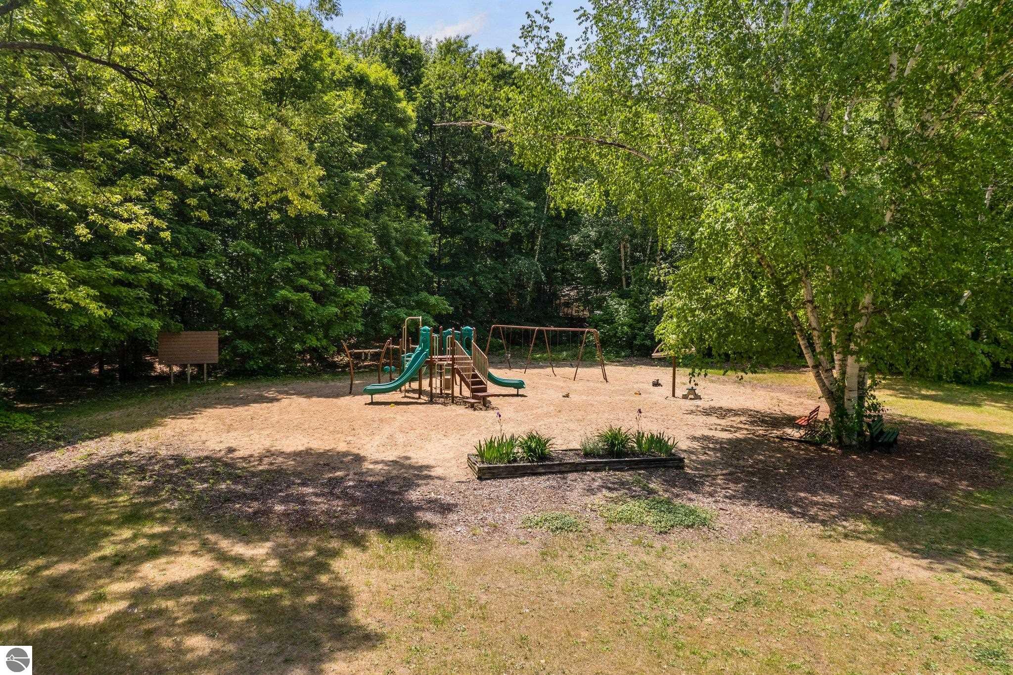 8044 & 8086 Hillside Drive