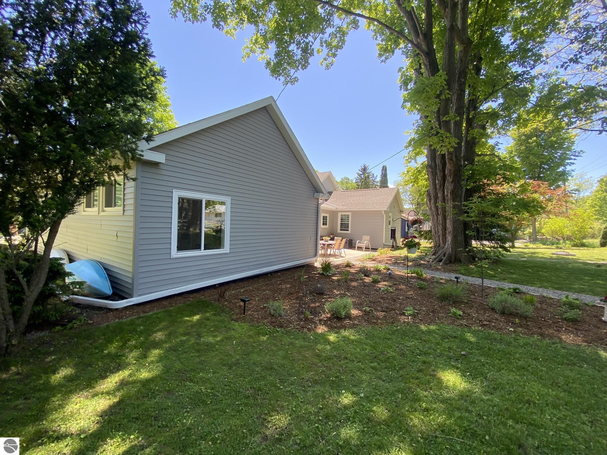 649 Crystal Avenue