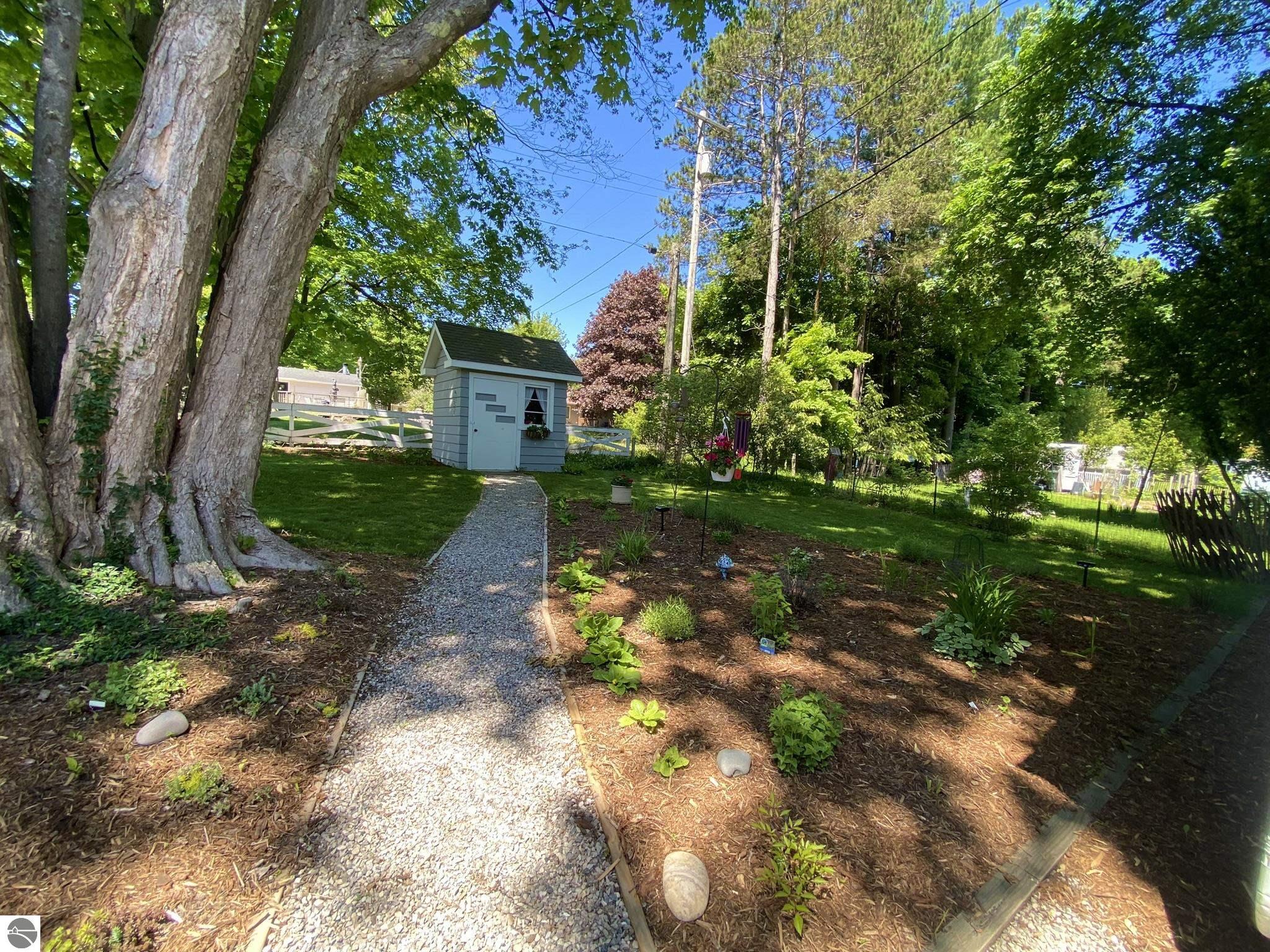 649 Crystal Avenue