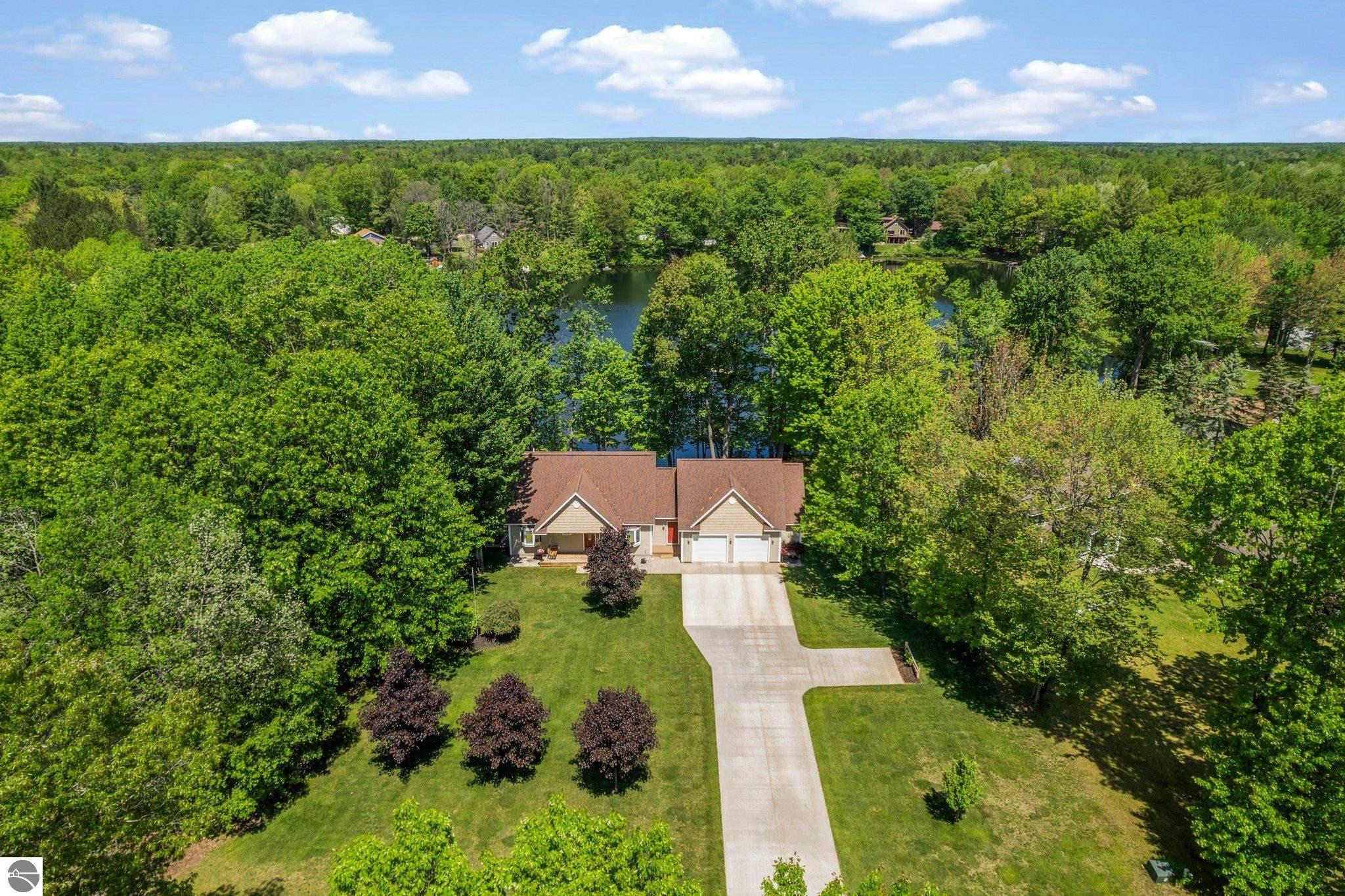 2155 Timber Trail, NE