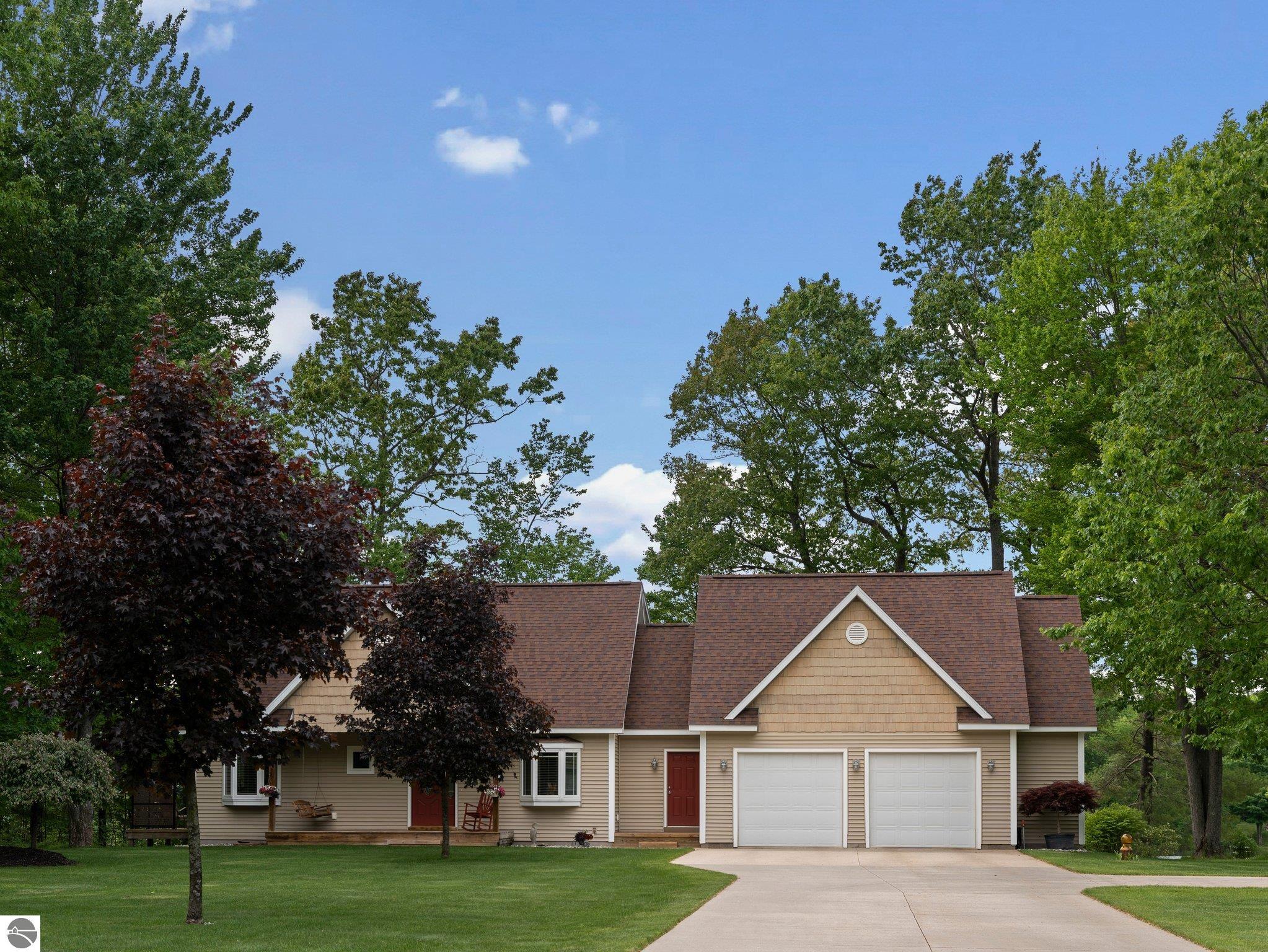 2155 Timber Trail, NE