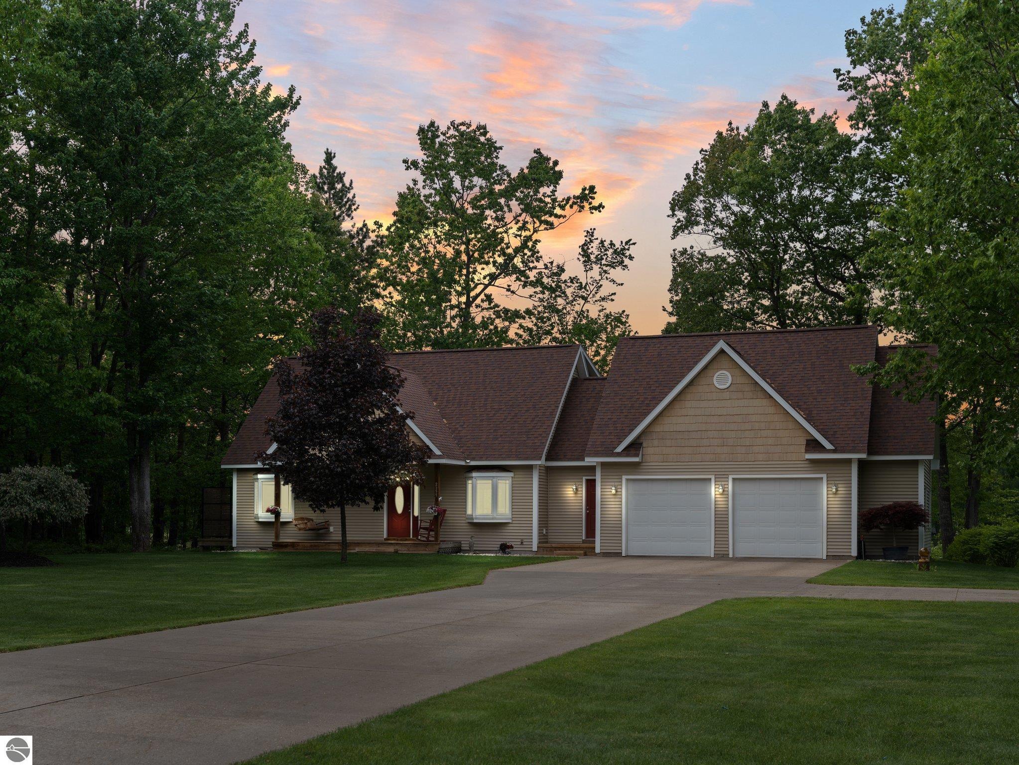 2155 Timber Trail, NE