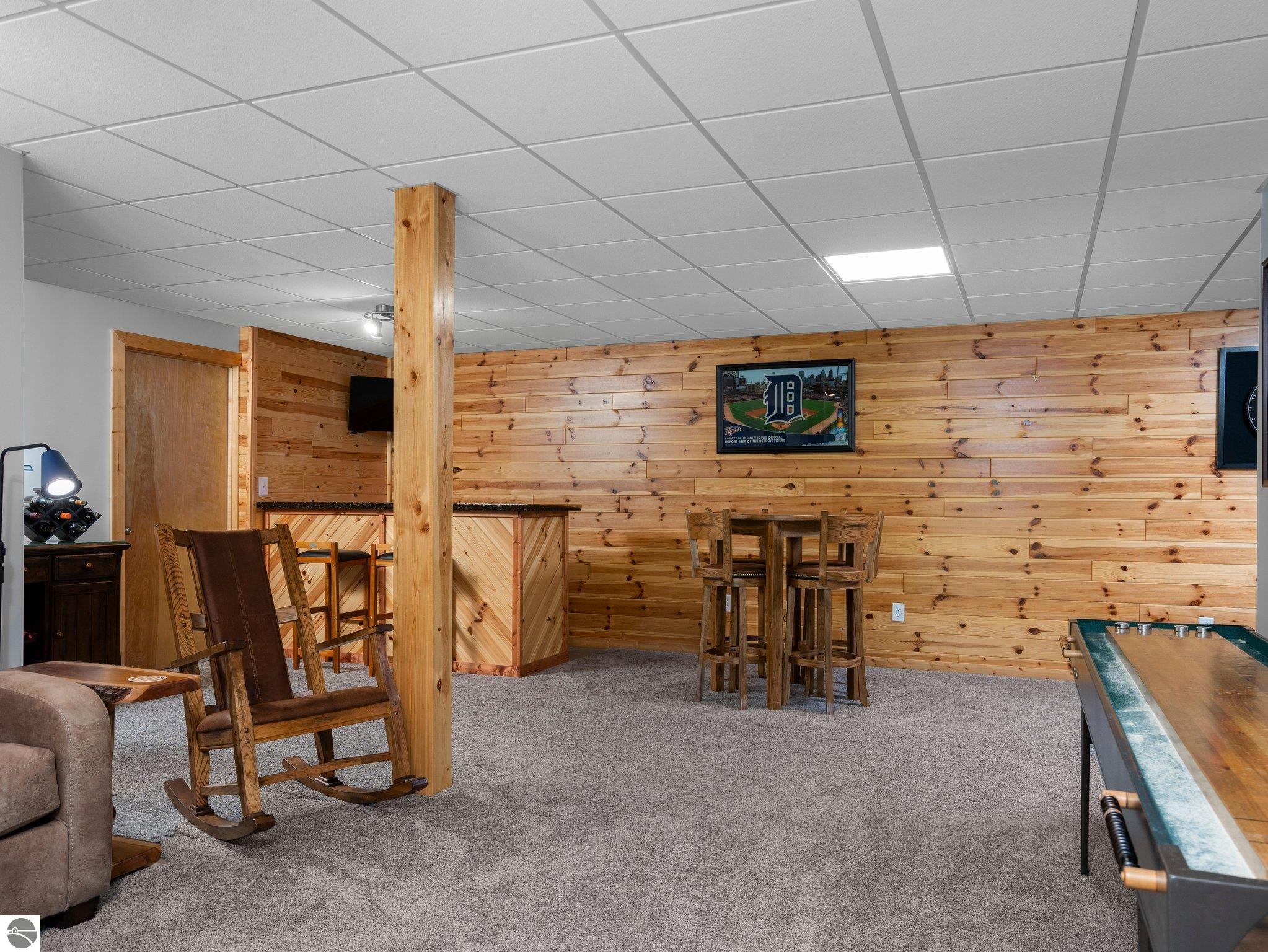 2155 Timber Trail, NE