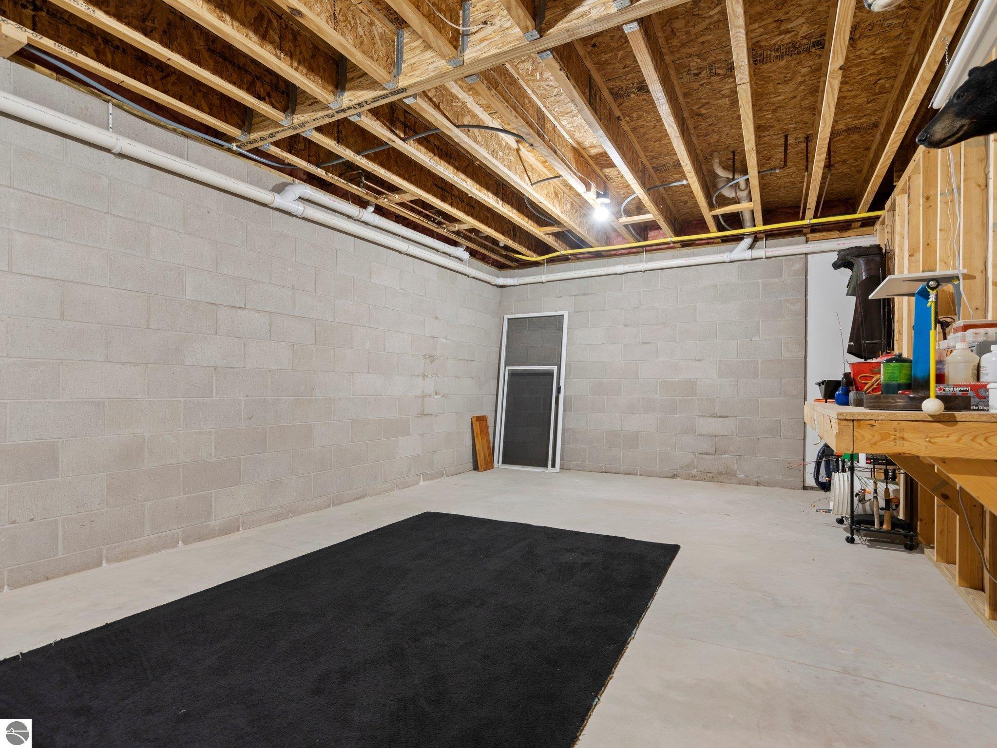 2155 Timber Trail, NE