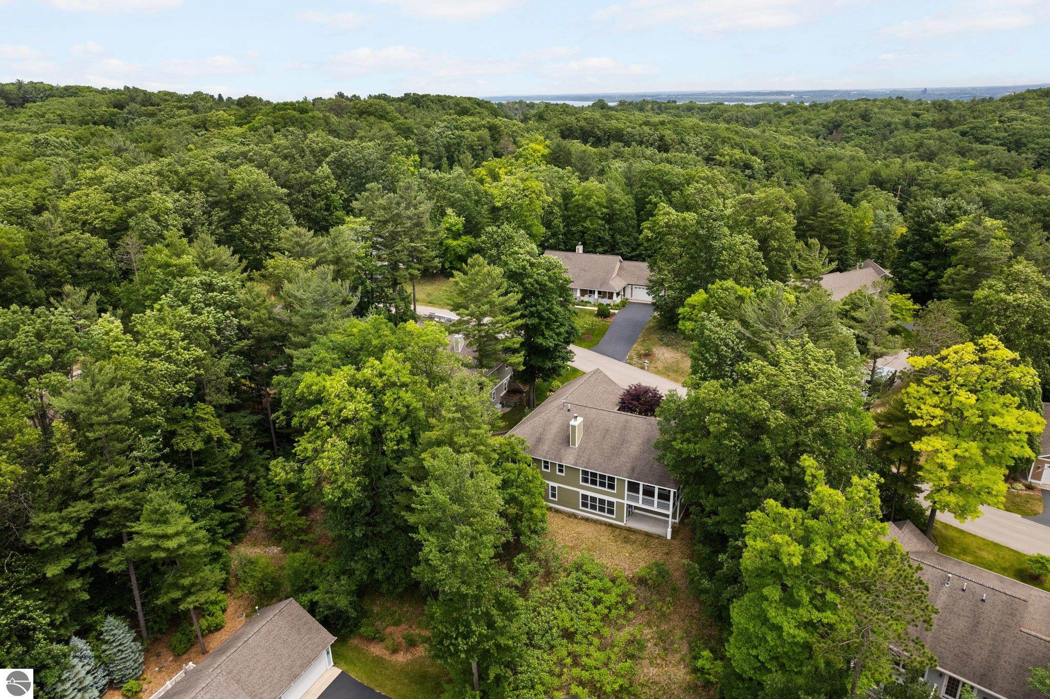 6403 Cedarmere