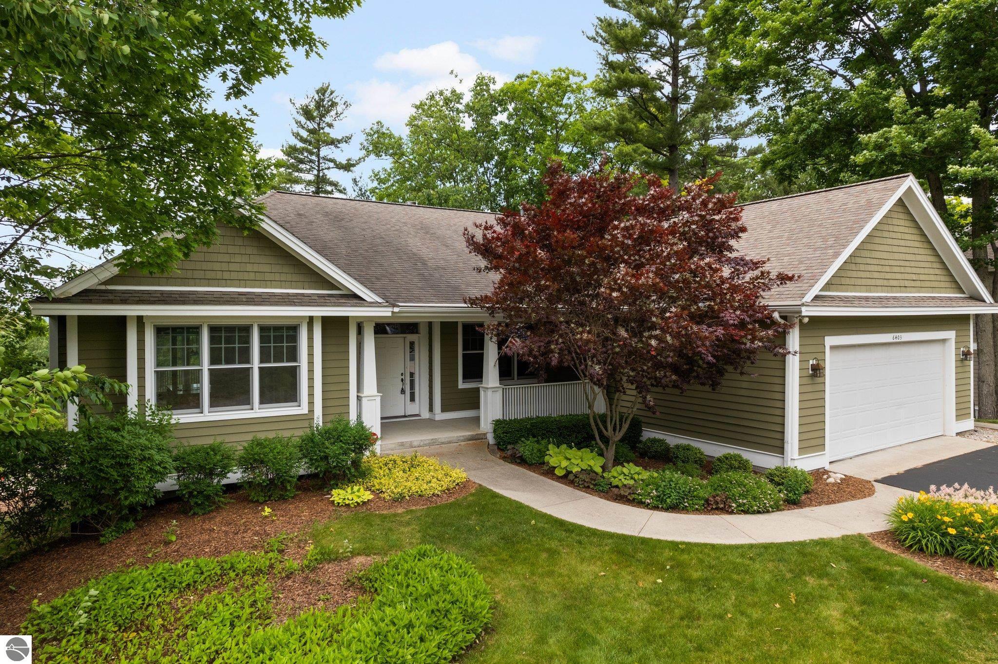 6403 Cedarmere