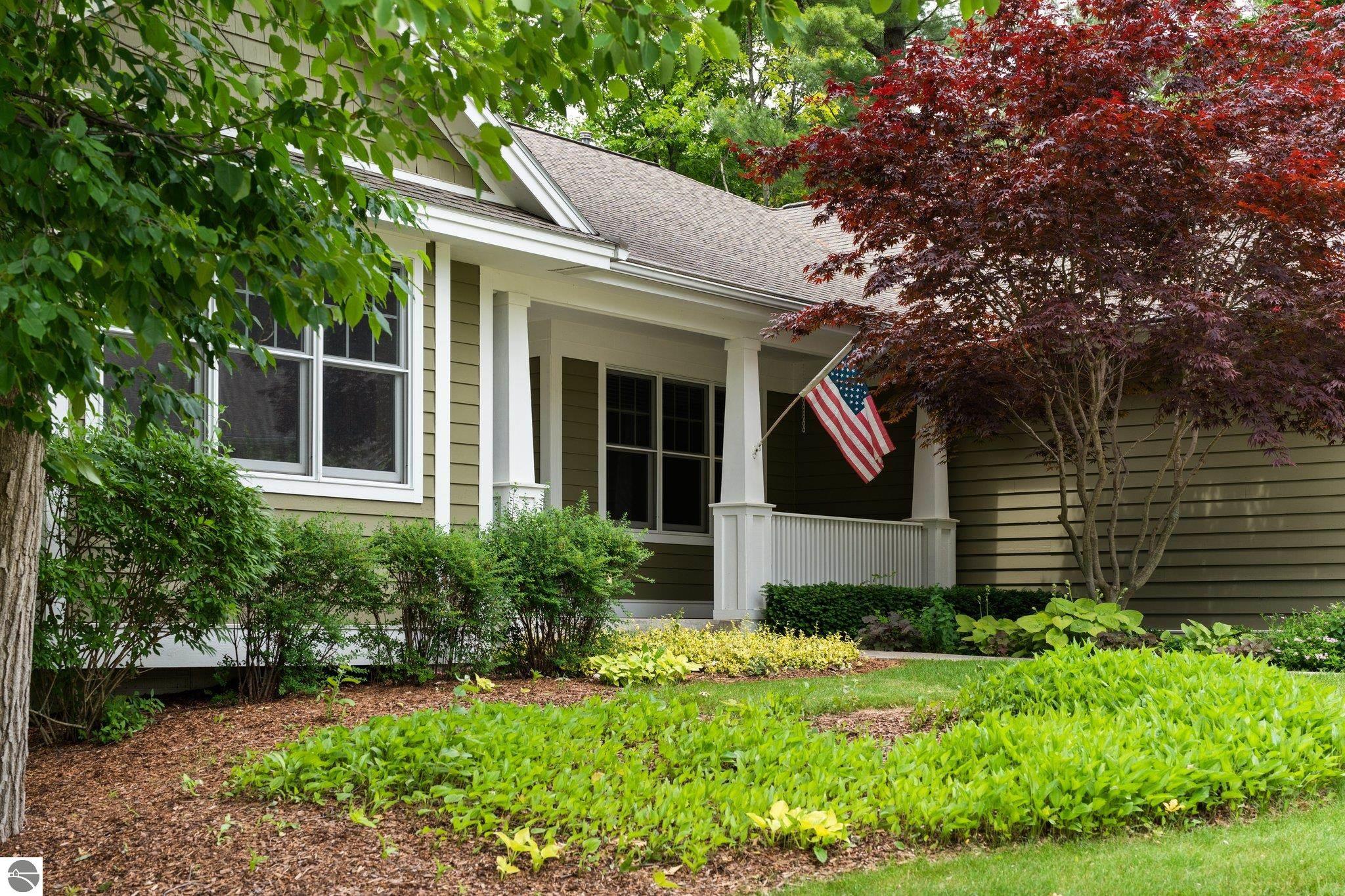 6403 Cedarmere
