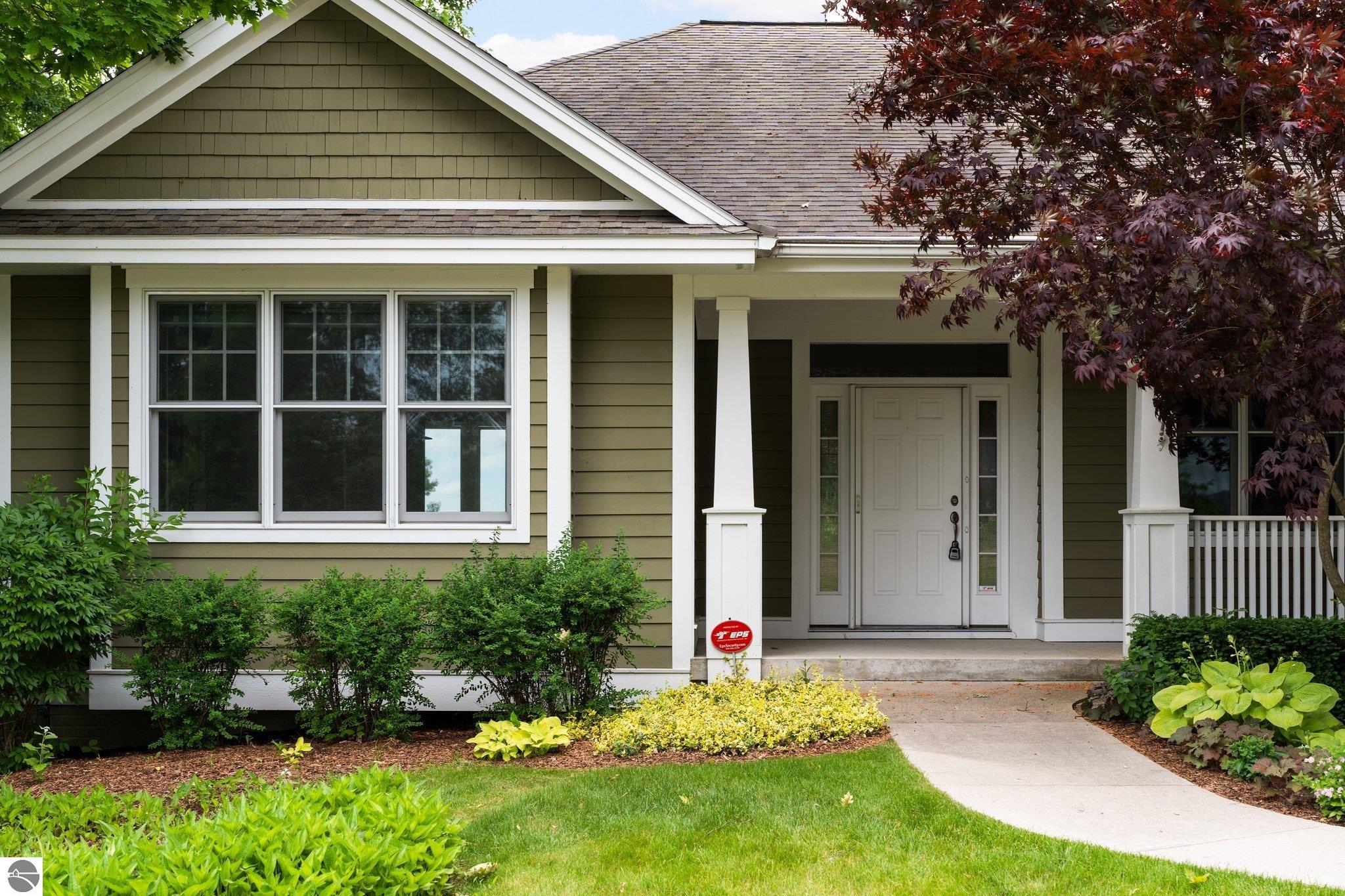6403 Cedarmere