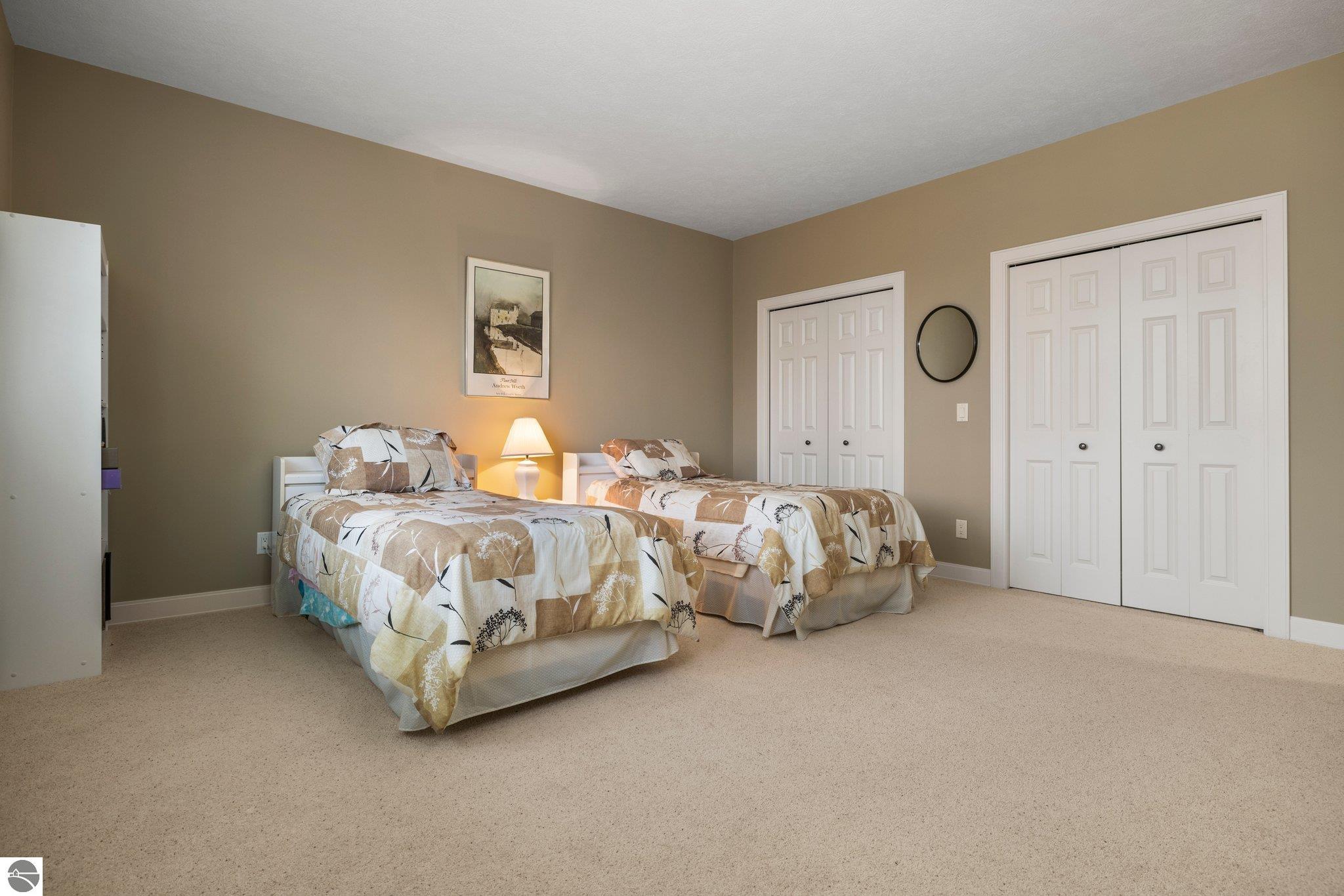 6403 Cedarmere