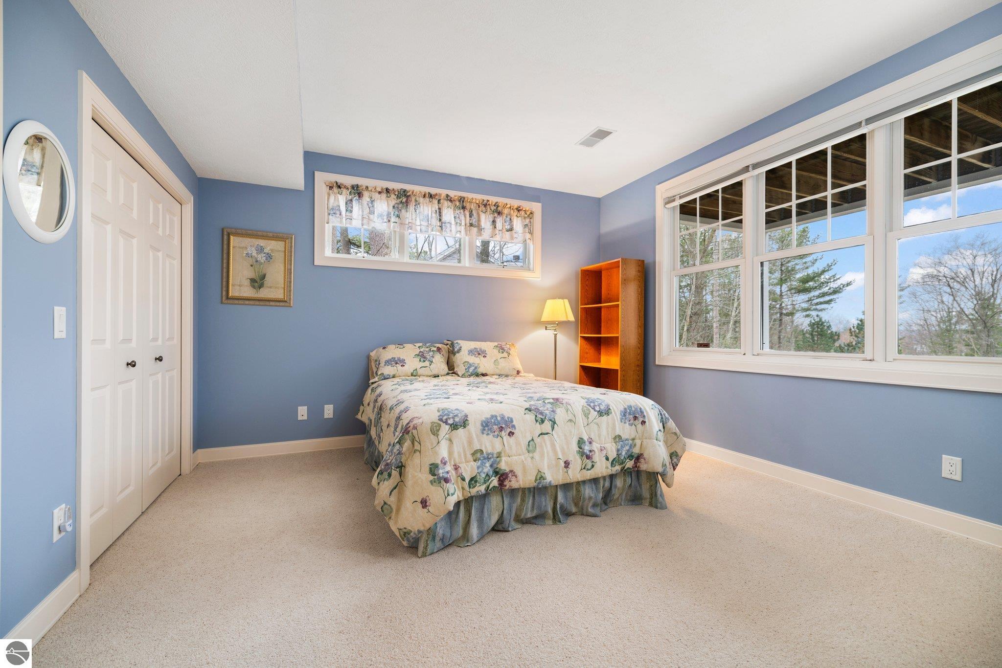 6403 Cedarmere