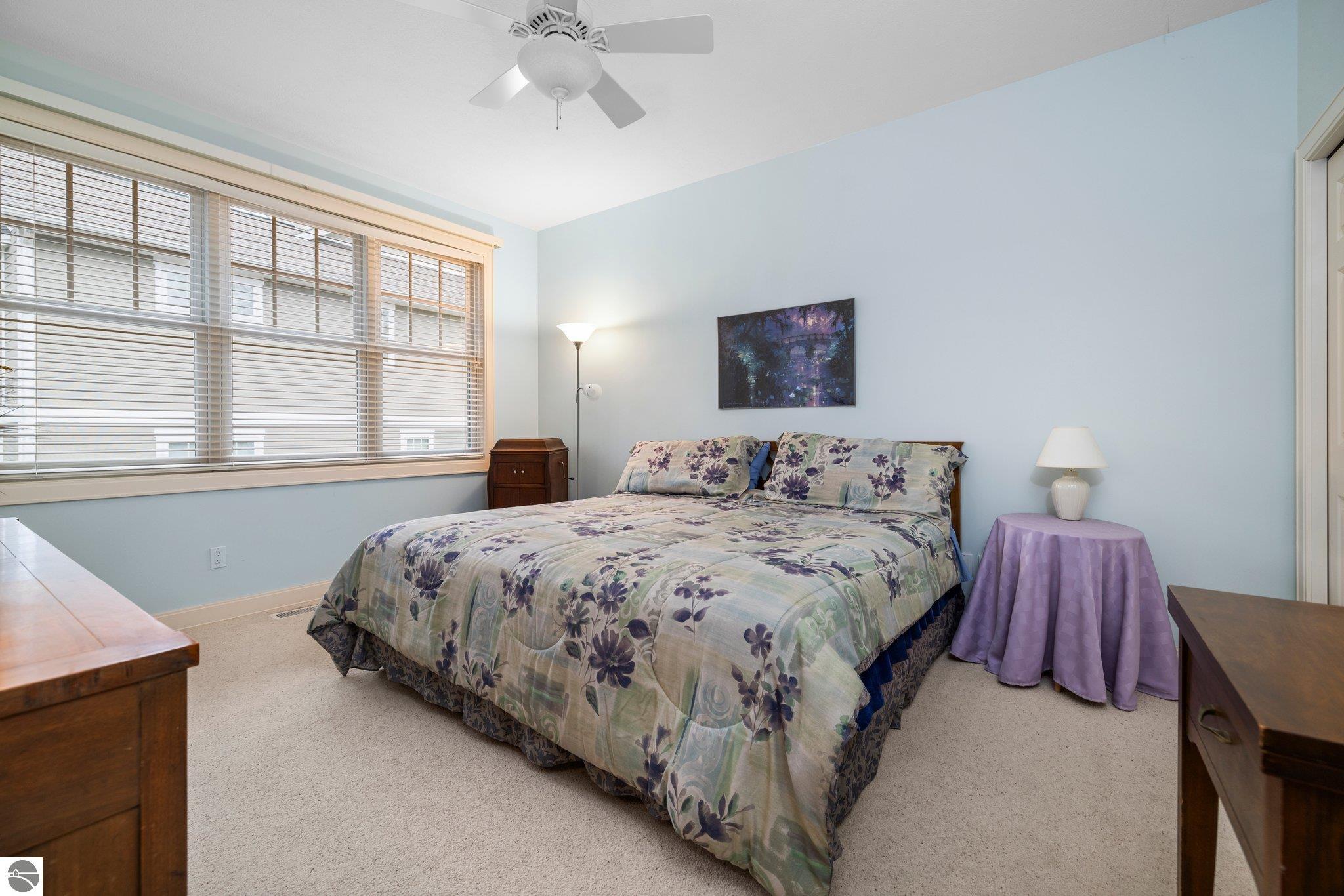 6403 Cedarmere
