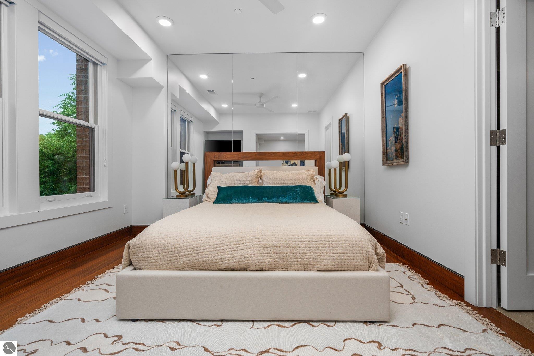215 Washington Street # 2A