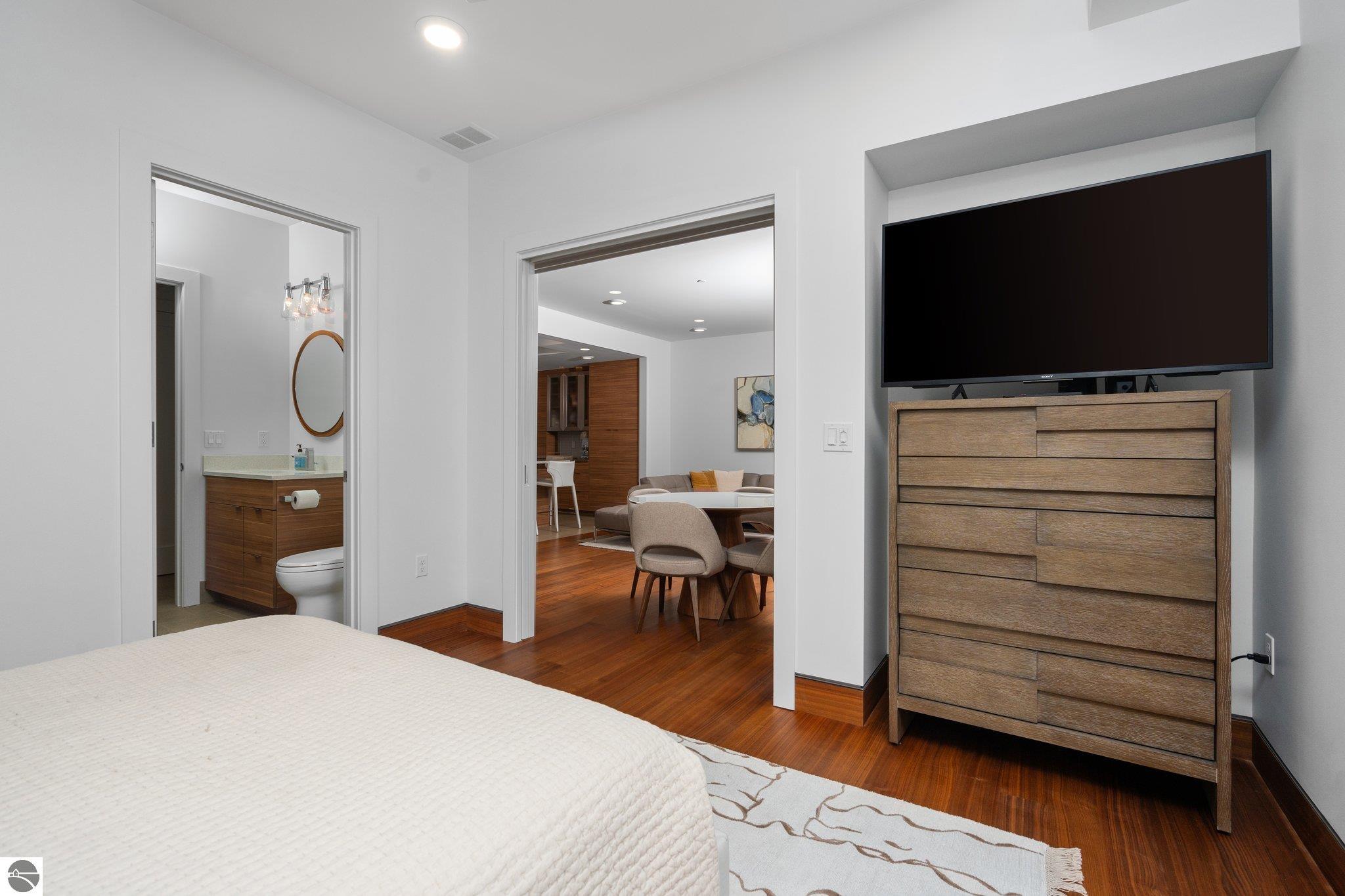 215 Washington Street # 2A