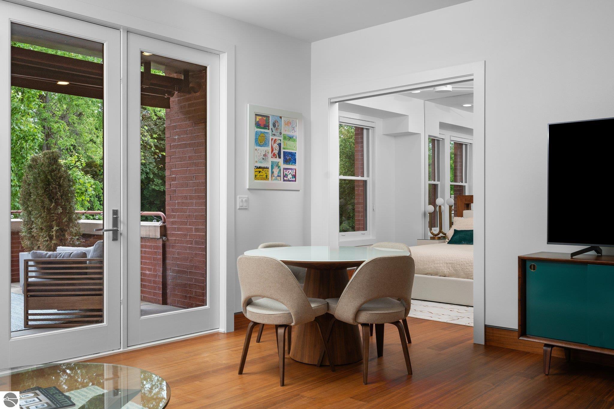 215 Washington Street # 2A
