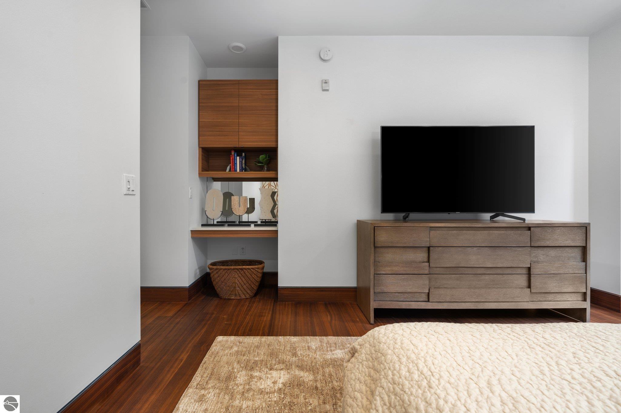 215 Washington Street # 2A