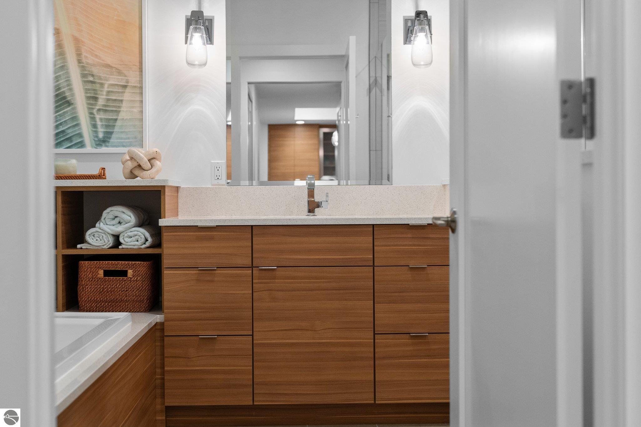 215 Washington Street # 2A