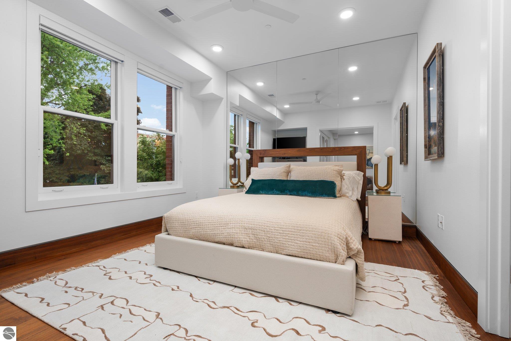 215 Washington Street # 2A
